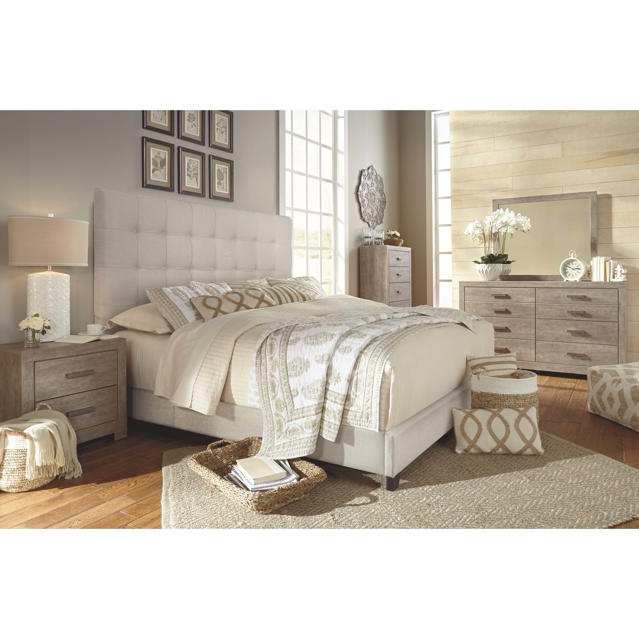 Dolante Upholstered Queen Size Bed Frame with Button Tufted Headboard - Modern Platform Bed for Bedroom, Guest Room & Master Suite