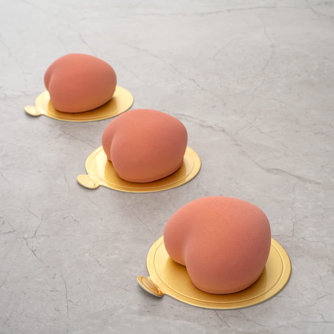 Restaurantware Pastry Tek 8-Cavity Heart Molds - 10 Oven-Safe Heart Pans, Flexible & Freezer-Safe White Silicone Baking Molds for Easy Release | Perfect for Valentine's Day, Wedding Cakes, Cupcakes & Chocolate Desserts