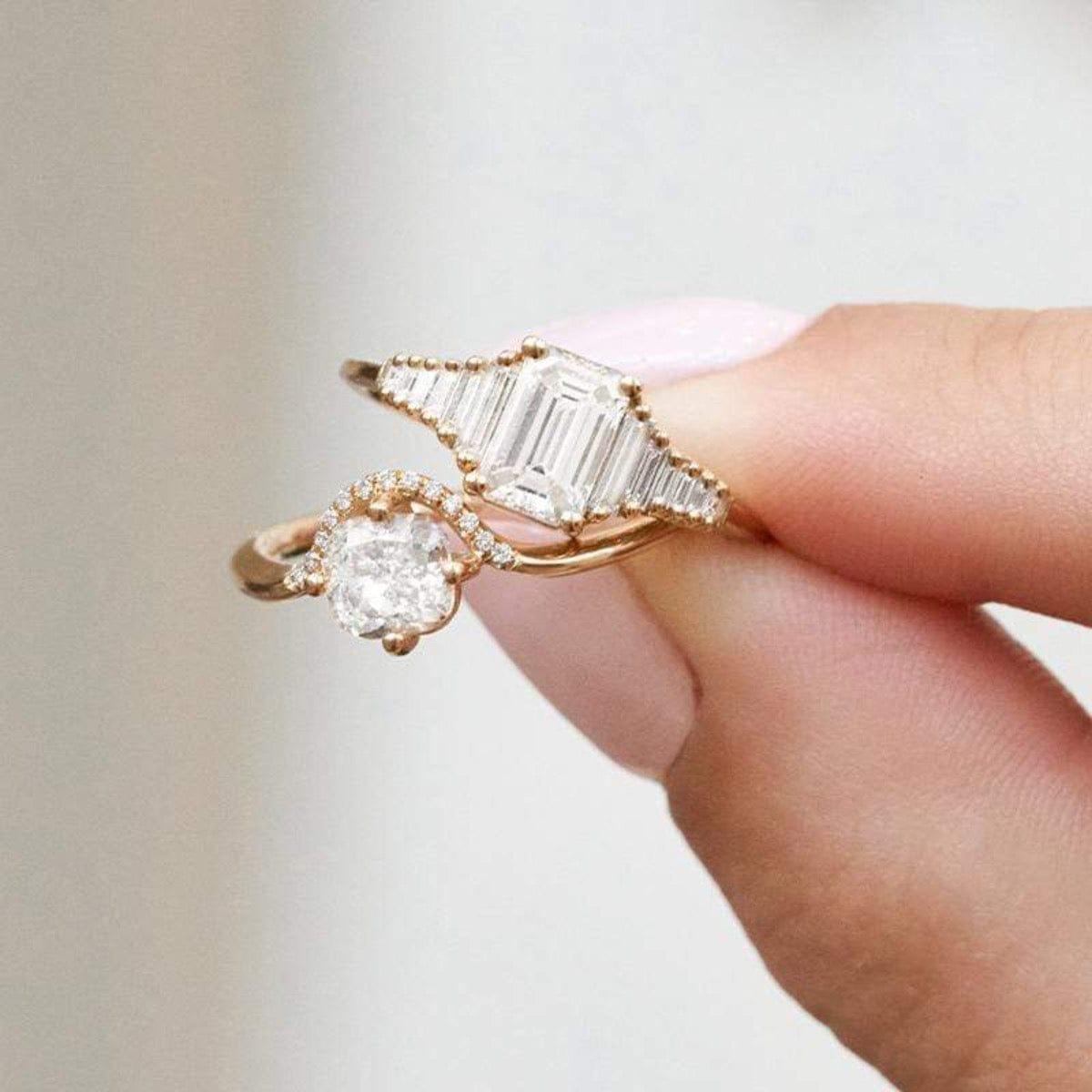 Exquisite Cushion Cut Diamond Crown Ring for Women - Elegant Wedding, Engagement & Anniversary Jewelry Gift - Perfect for Bridal, Party & Special Occasions