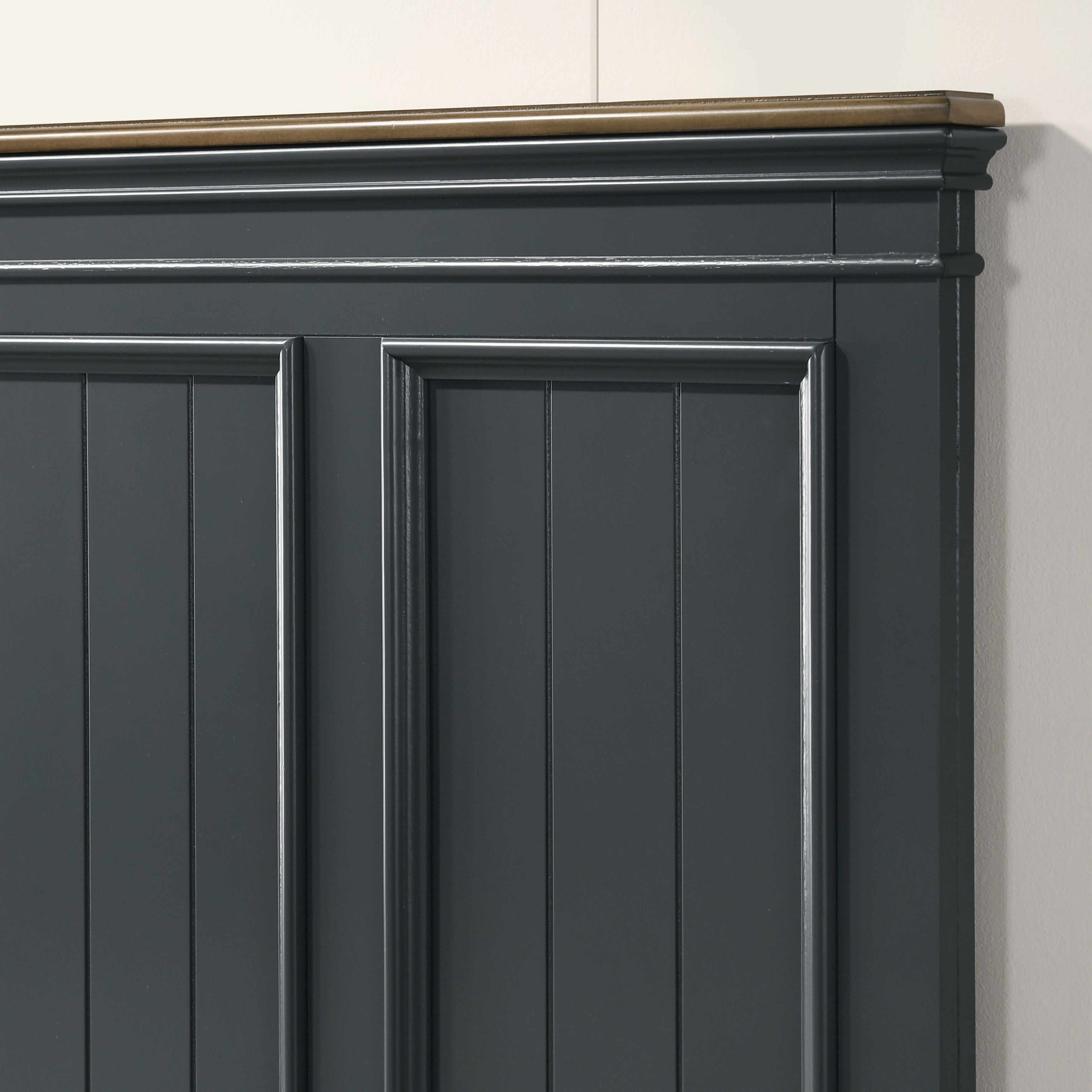 Roundhill Furniture Clelane Wood Bedroom Set with Shiplap Panel Bed - Queen Size, Slate Blue Finish - Modern Farmhouse Bedroom Decor for Master & Guest Rooms