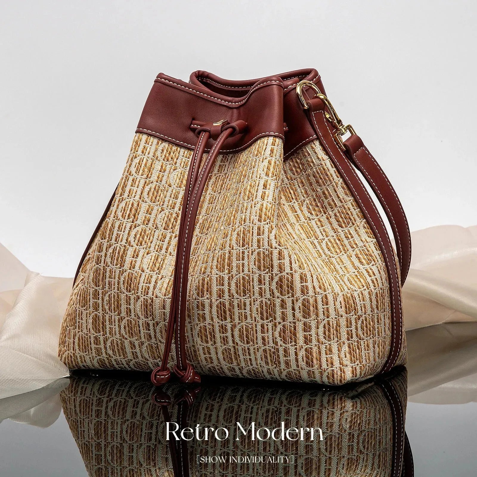 Stylish Letters Drawstring Bucket Shoulder Bag - Fashionable Crossbody Purse for Women, Perfect for Shopping, Travel & Daily Use