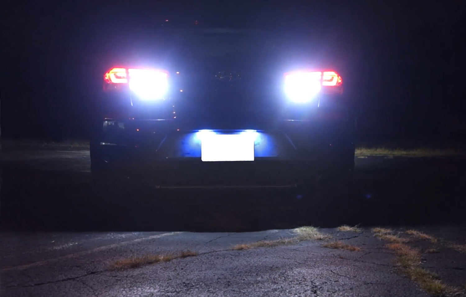 18 SMD LED License Plate Light Kit for Hyundai Sonata/Elantra/Veloster & Kia K5 - Super Bright White Lights, Easy Installation, Waterproof - Perfect for Night Driving & Car Customization