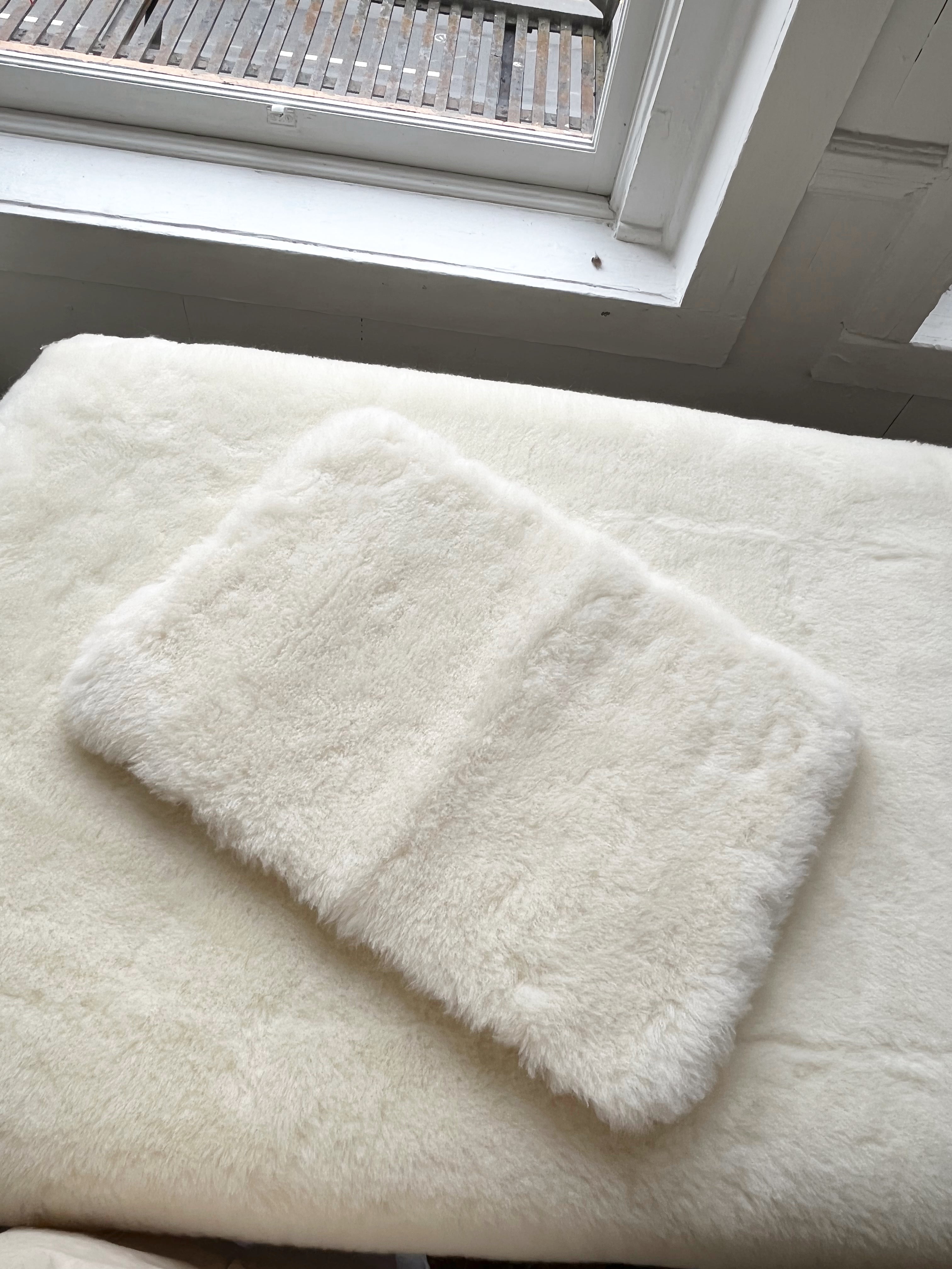 Premium Wool Comfort Pads - Assorted Sizes (Small to Large) for Sofas, Chairs & Beds - Natural Fiber Cushioning for Home & Office Comfort