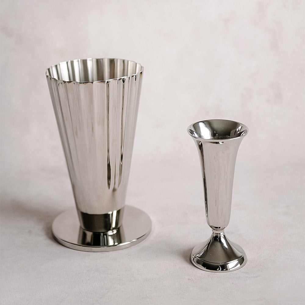 Buttercup Vase - Elegant Floral Centerpiece for Home Decor, Weddings & Events | Perfect for Fresh Flowers & DIY Arrangements