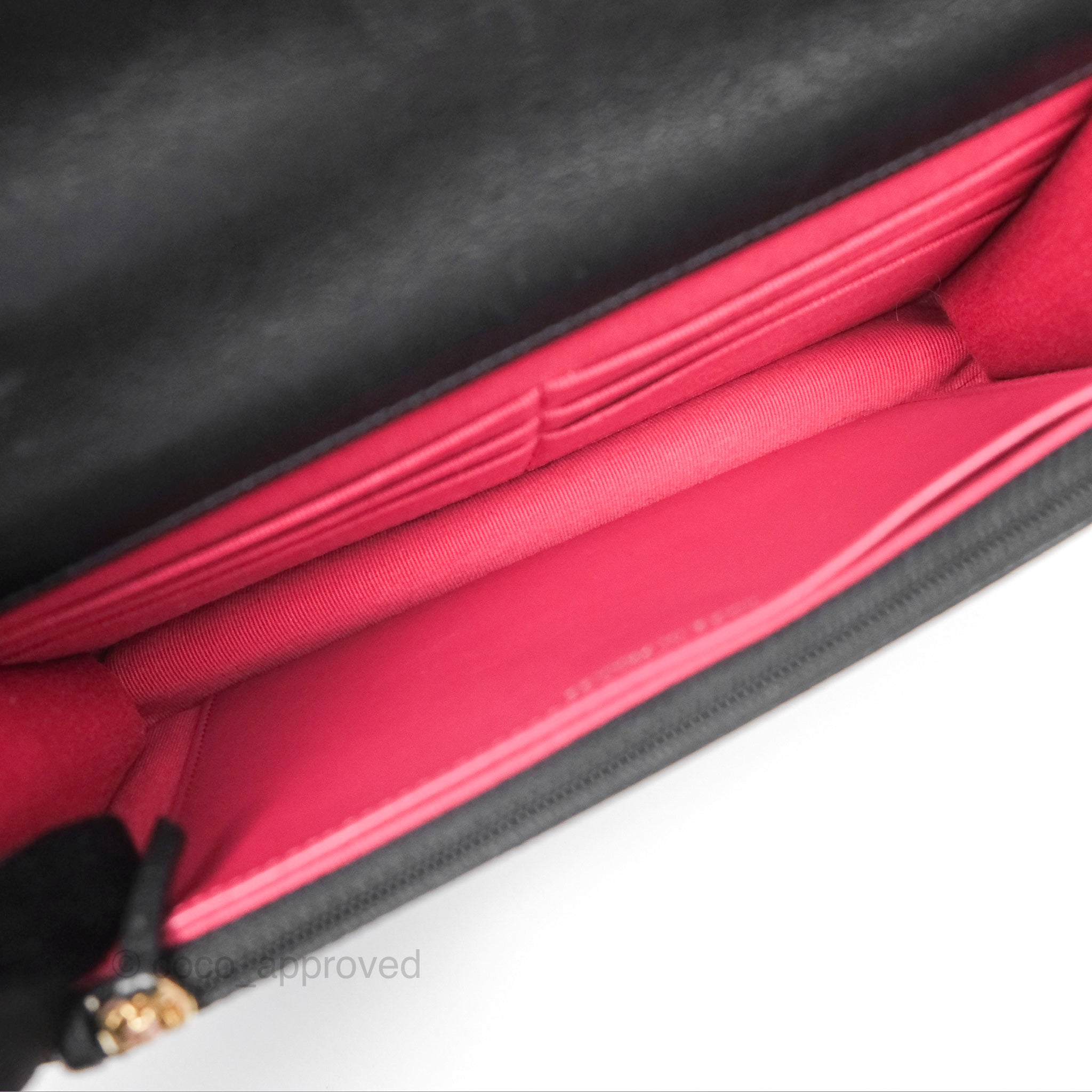 Chanel 19 Wallet on Chain WOC Black Mixed Hardware - Luxury Crossbody Bag for Women, Perfect for Evening Parties & Daily Use