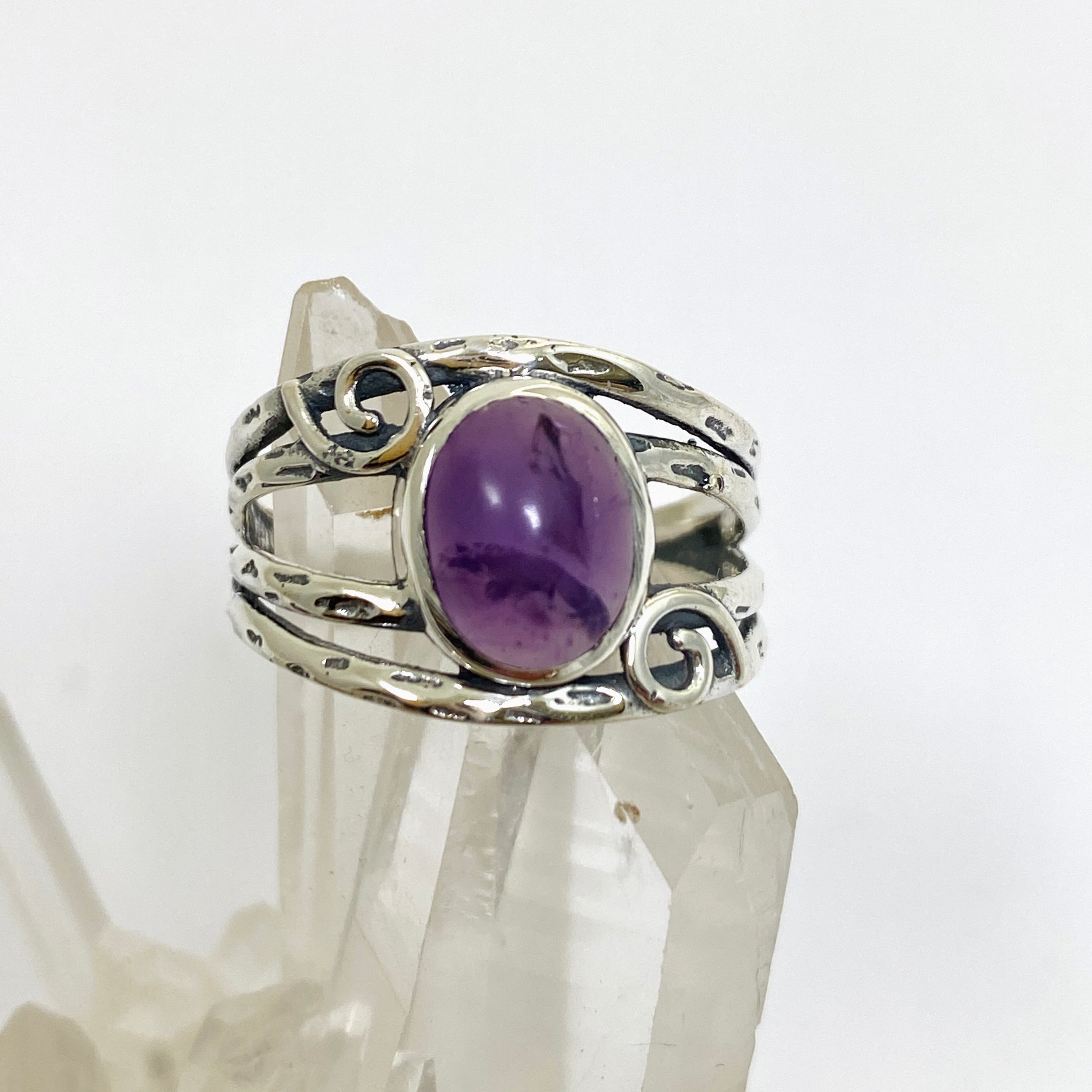 Amethyst Oval Cabochon Ring in Decorative Sterling Silver Setting R4025 - Perfect for Women's Fashion Jewelry, Gift Giving & Special Occasions