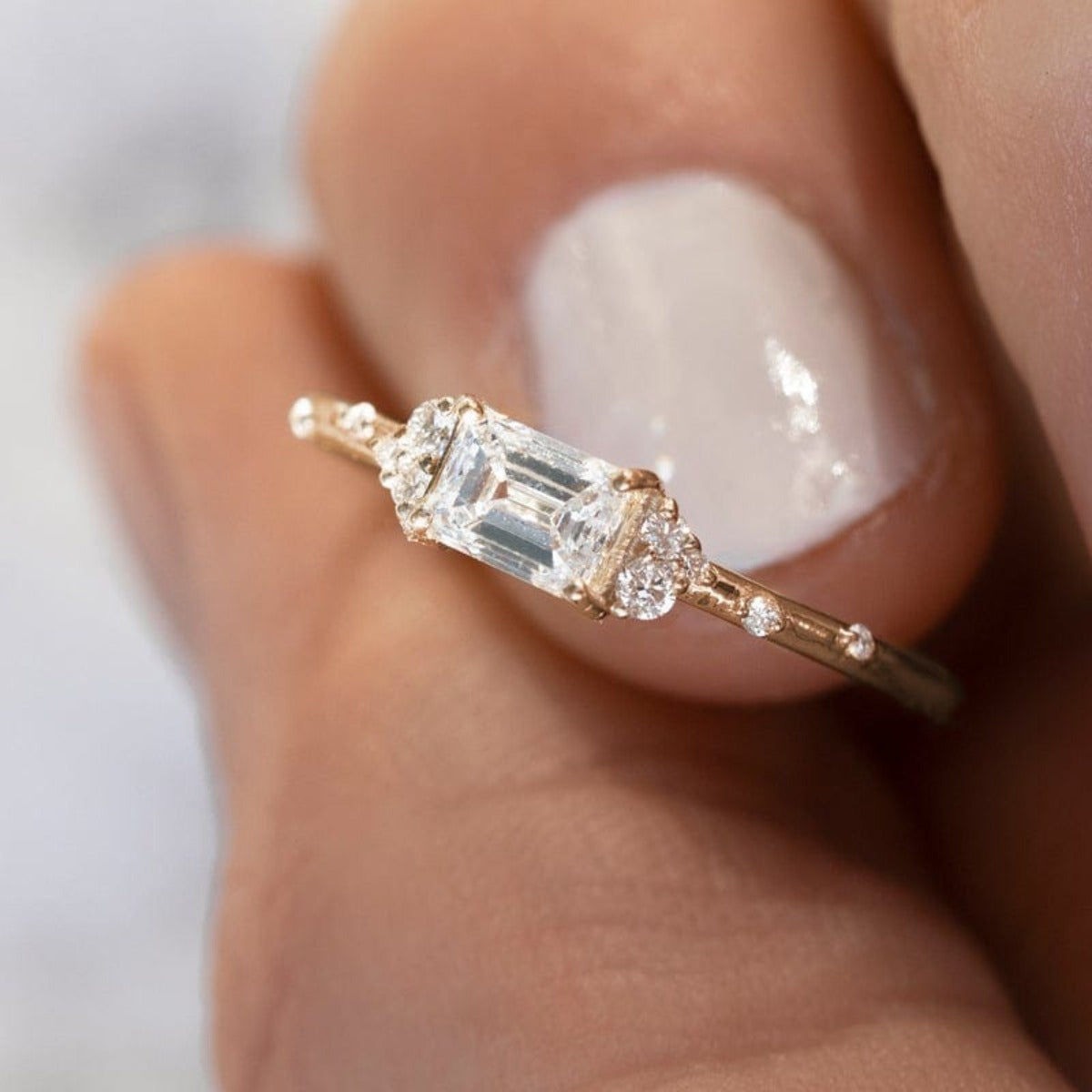 Starry East West Diamond Ring for Women - Elegant 14K Gold Stackable Band - Perfect for Engagement, Wedding & Anniversary Gifts