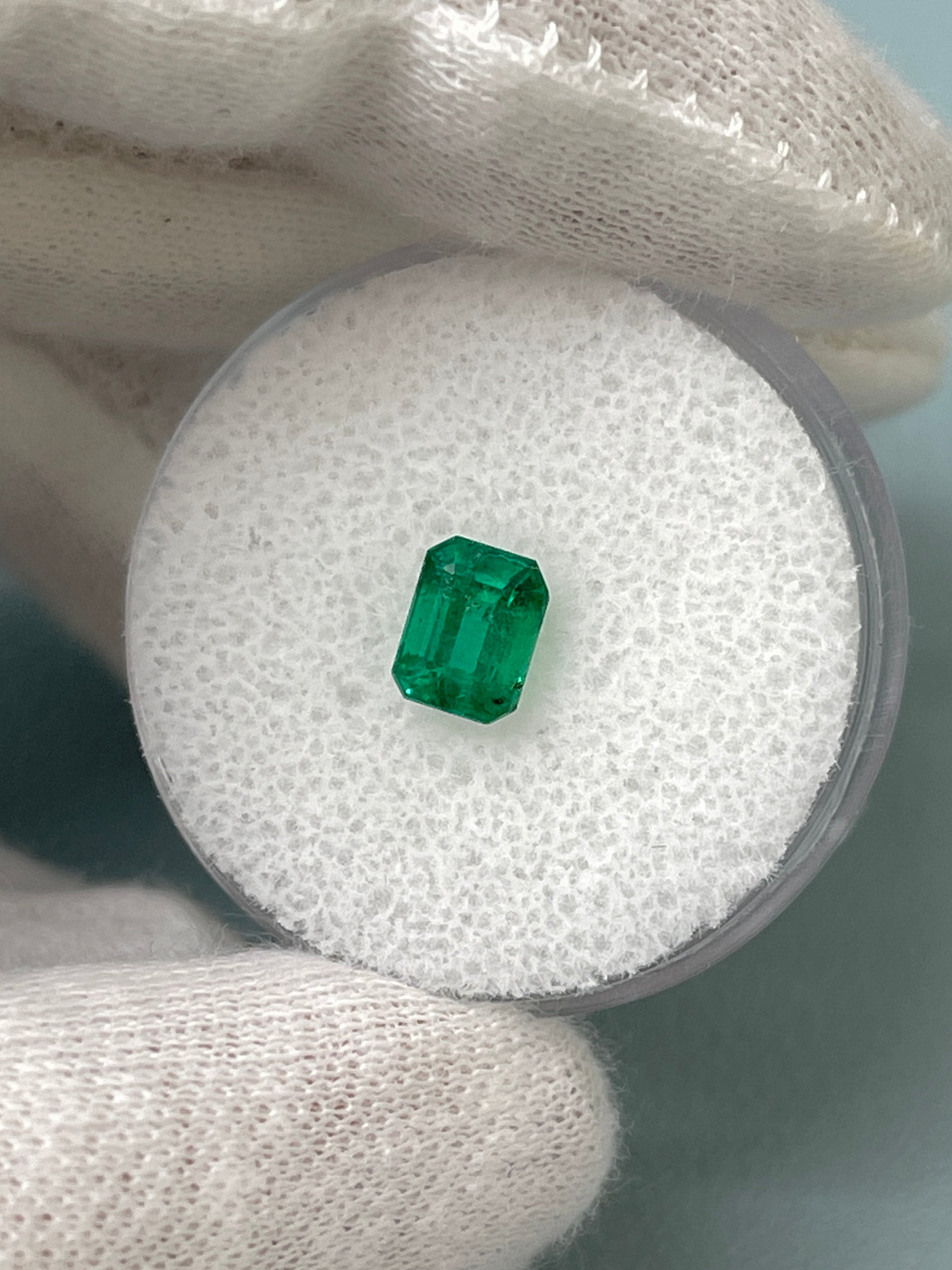 0.93 Carat 6.3x4.8mm Fine Deep Green Natural Loose Zambian Emerald - Emerald Cut Gemstone for Jewelry Making, Engagement Rings & Collector's Pieces