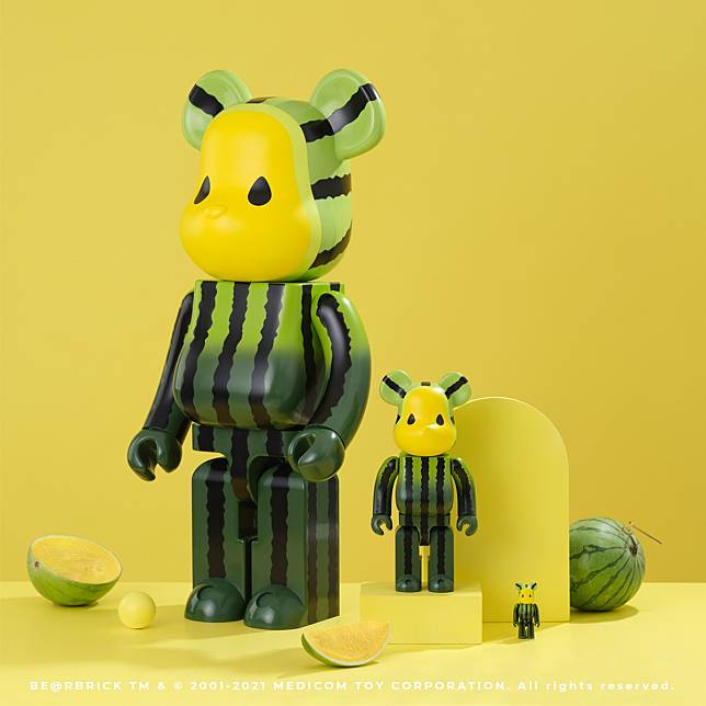 BE@RBRICK X CLOT Strawberry & Yellow Watermelon Collectible Figure - Limited Edition Summer Fruits Series - Perfect for Home Display, Office Decor, and Gift Giving