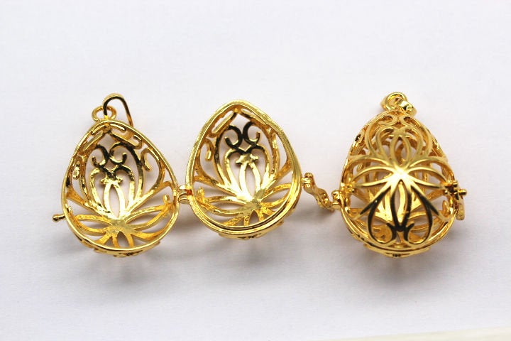 Gold Metal Oil Diffuser Pendant - 22x30mm Teardrop Shape Aromatherapy Necklace - Perfect for Yoga, Meditation & Stress Relief (Sold Individually)