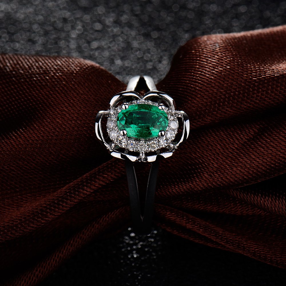 14K White Gold Natural Green Emerald and Diamond Engagement Ring for Women - Perfect for Proposals, Anniversaries & Special Occasions