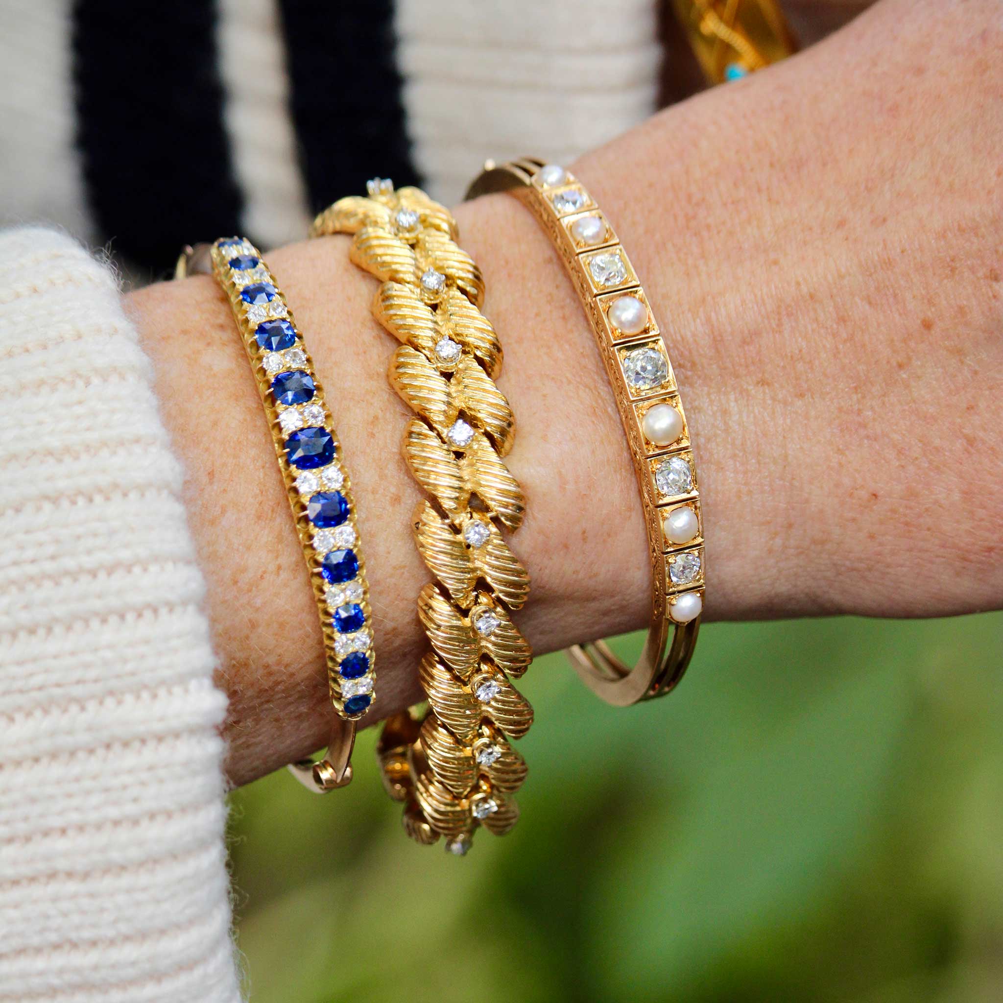 Exquisite Victorian Style 3ctw Graduated Sapphire & Diamond 15K Gold Bangle Bracelet - Elegant Jewelry for Weddings, Anniversaries & Special Occasions