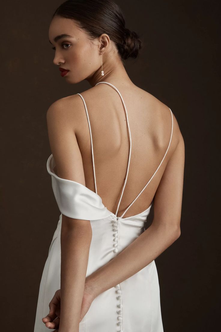 Willowby by Watters Lia Wedding Gown - Elegant Lace Bridal Dress for Beach, Garden & Outdoor Ceremonies