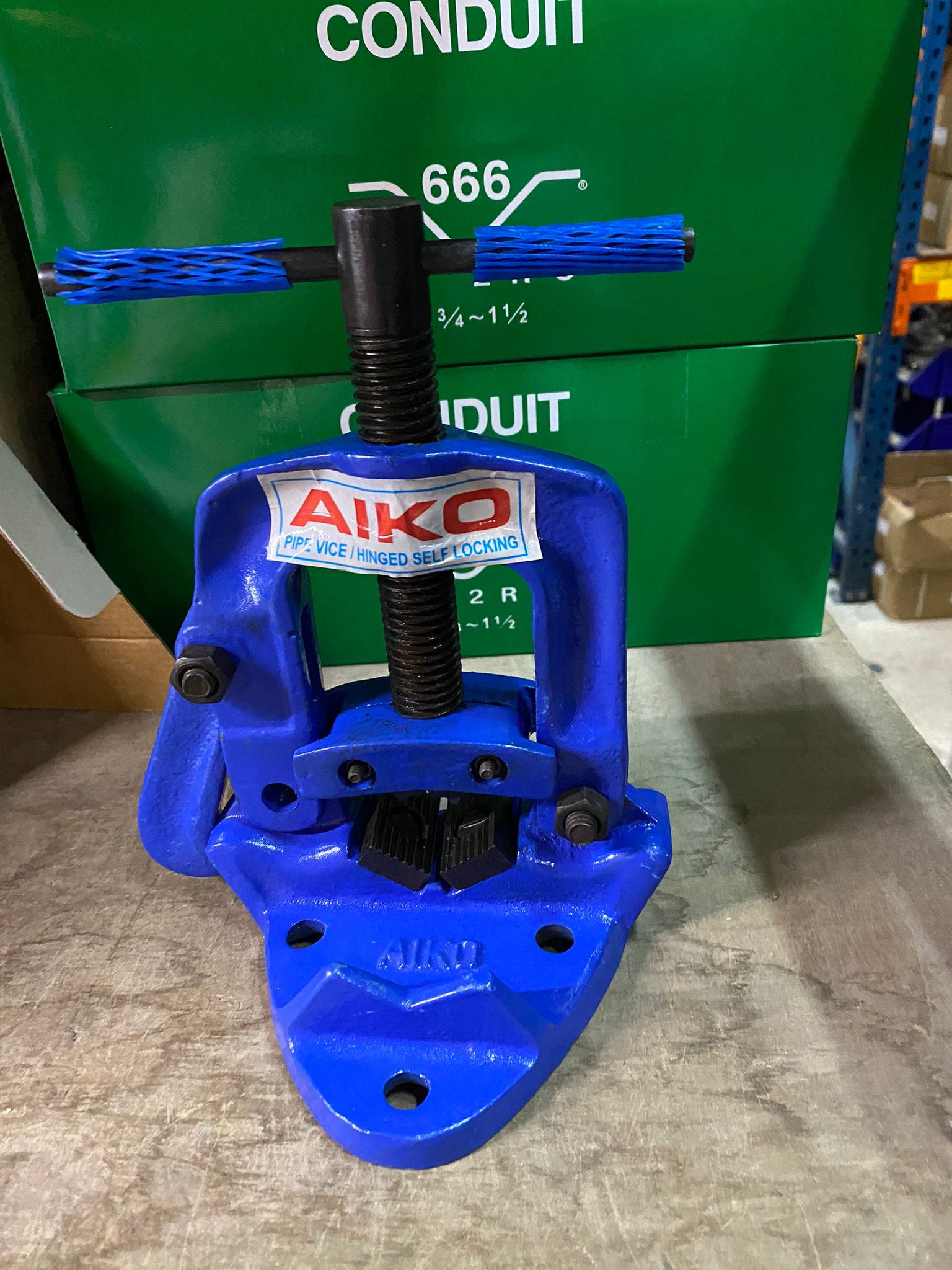 Aiko 2 Conduit Pipe Vise - Heavy Duty Metal Clamp for Electrical Conduit Bending (Model: VISE CPB A) - Perfect for Electricians, DIY Projects & Plumbing Work