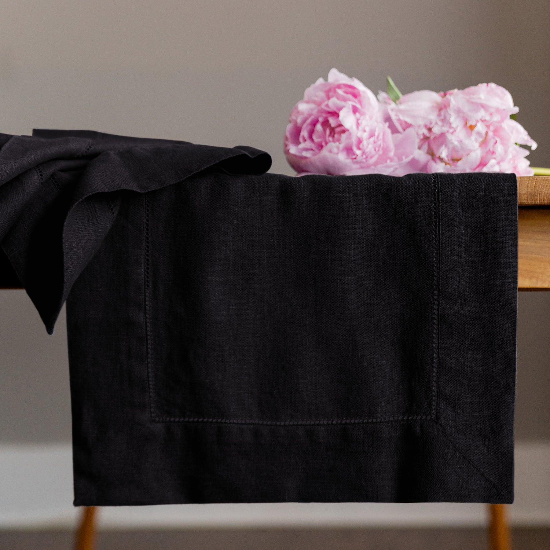 Premium Heavyweight Hemstitch Table Runner - Elegant Dining Decor for Weddings, Holidays & Formal Events - 100% Cotton Linen Tablecloth Accessory
