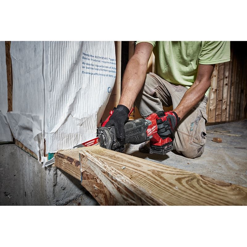 M18 FUEL 18V Brushless Cordless Reciprocating Saw Kit (2821-22) - Powerful Cutting Tool for Construction, Demolition & DIY Projects