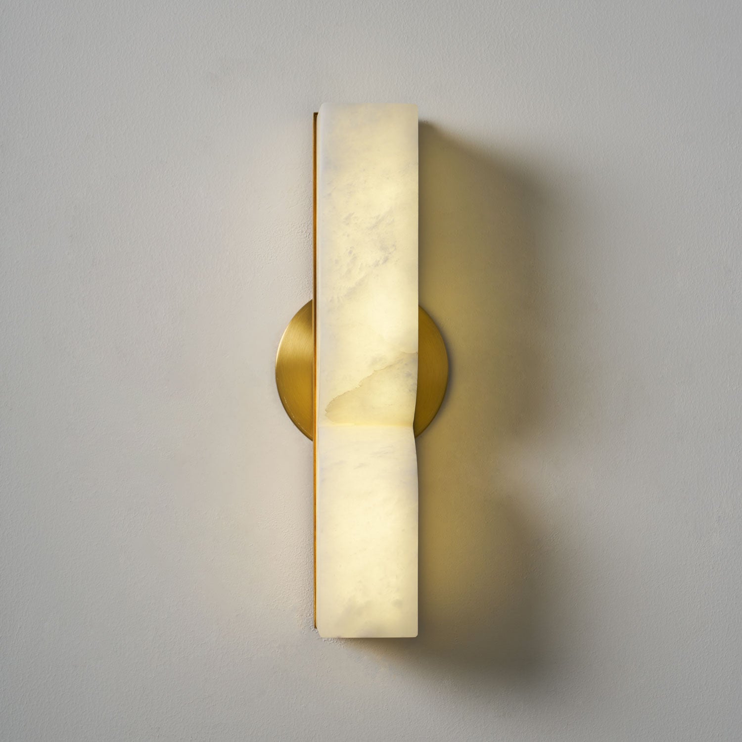 Alabaster Plug-in Wall Sconce Light - Modern Plug in Wall Lamp for Bedroom, Living Room & Hallway Lighting - Elegant Plug-in Sconce for Home Decor
