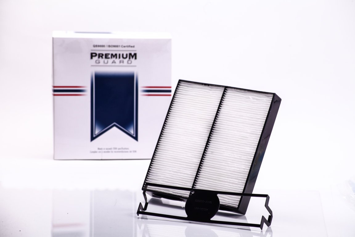High-Quality Cabin Air Filter for Cars & Trucks - Replaceable & Washable - Improves Airflow & Reduces Allergens - Perfect for Daily Commute & Road Trips