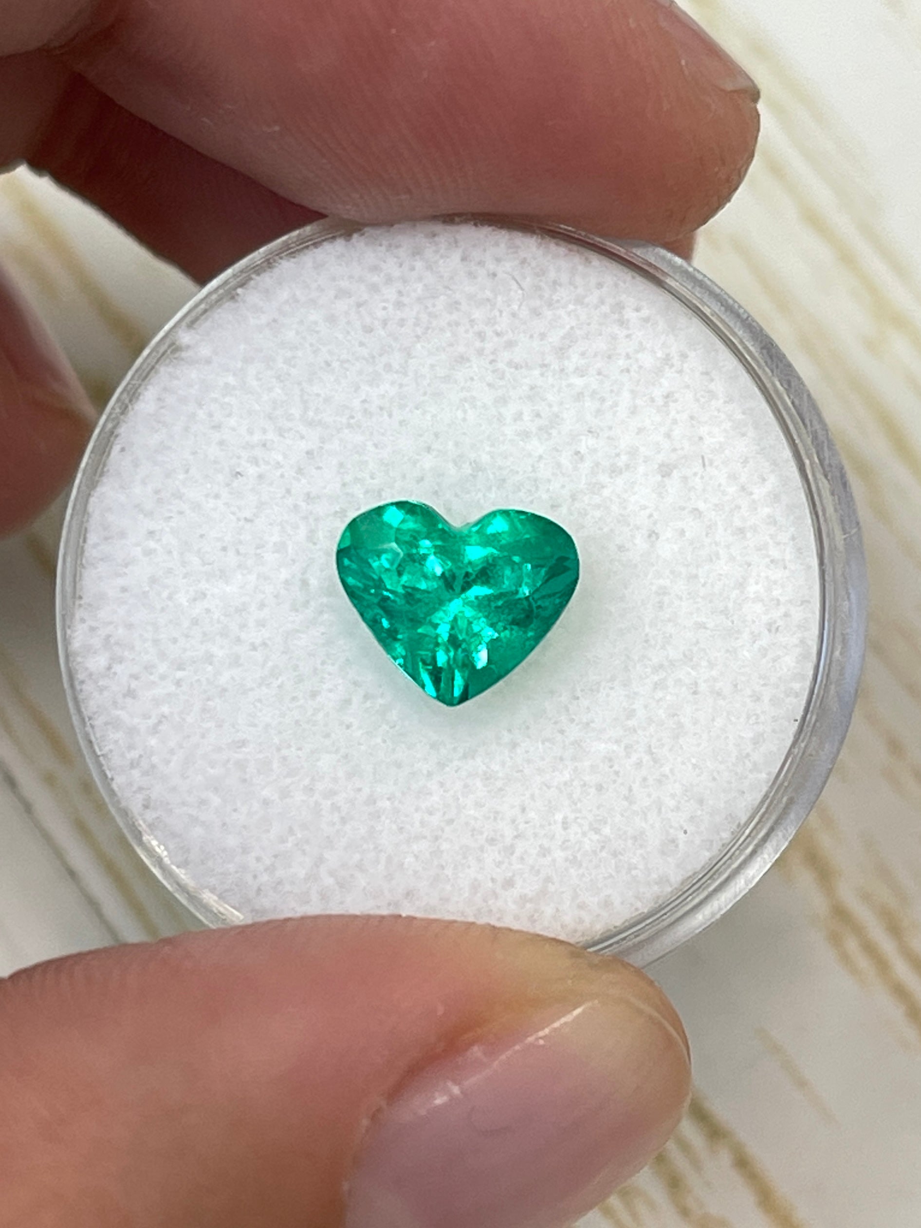 1.62 Carat VS Clarity Natural Green Colombian Emerald Heart Cut Loose Gemstone for Jewelry Making, Engagement Rings & Custom Pendants