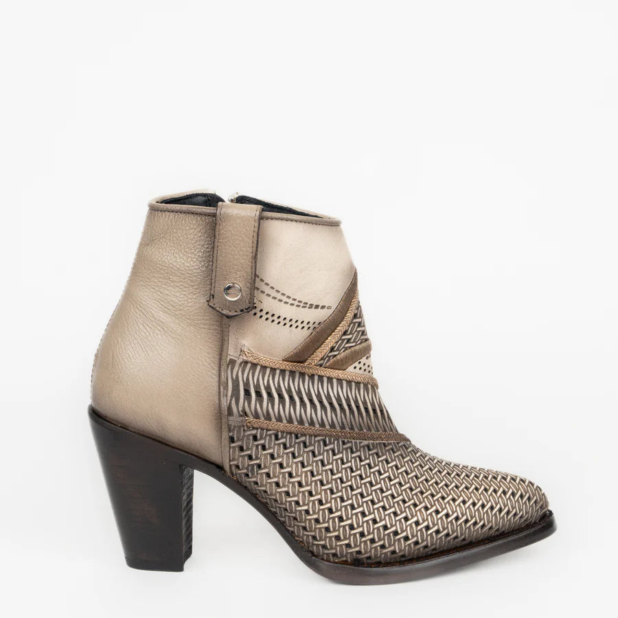 Women's Cuadra Late Cowhide Ankle Boots - Stylish & Comfortable for Casual Wear, Office & Night Out