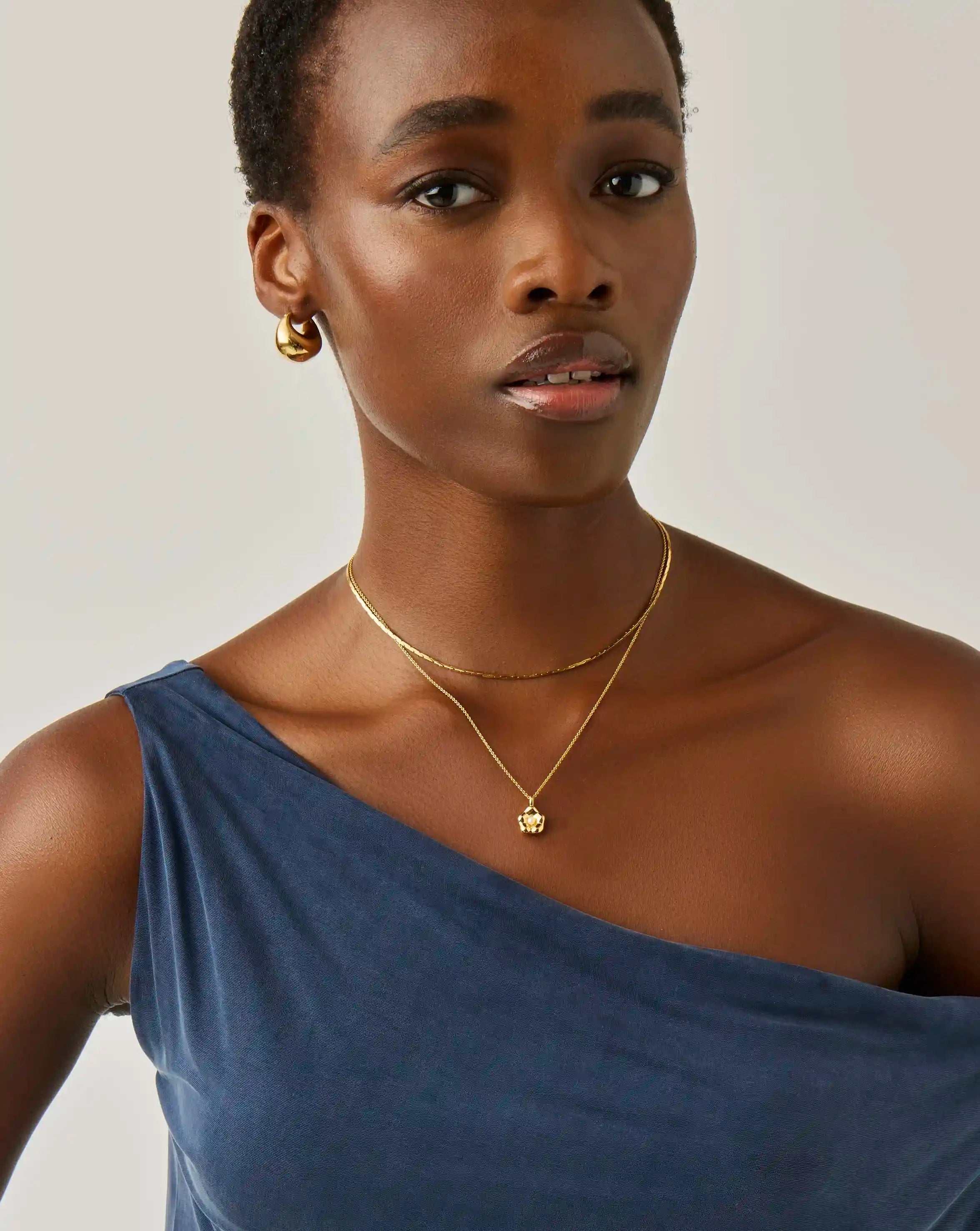 Eny Puffy Daisy Pendant Necklace - 18k Gold Plated Pearl Charm Jewelry for Women | Elegant Gift for Birthday, Anniversary & Everyday Wear
