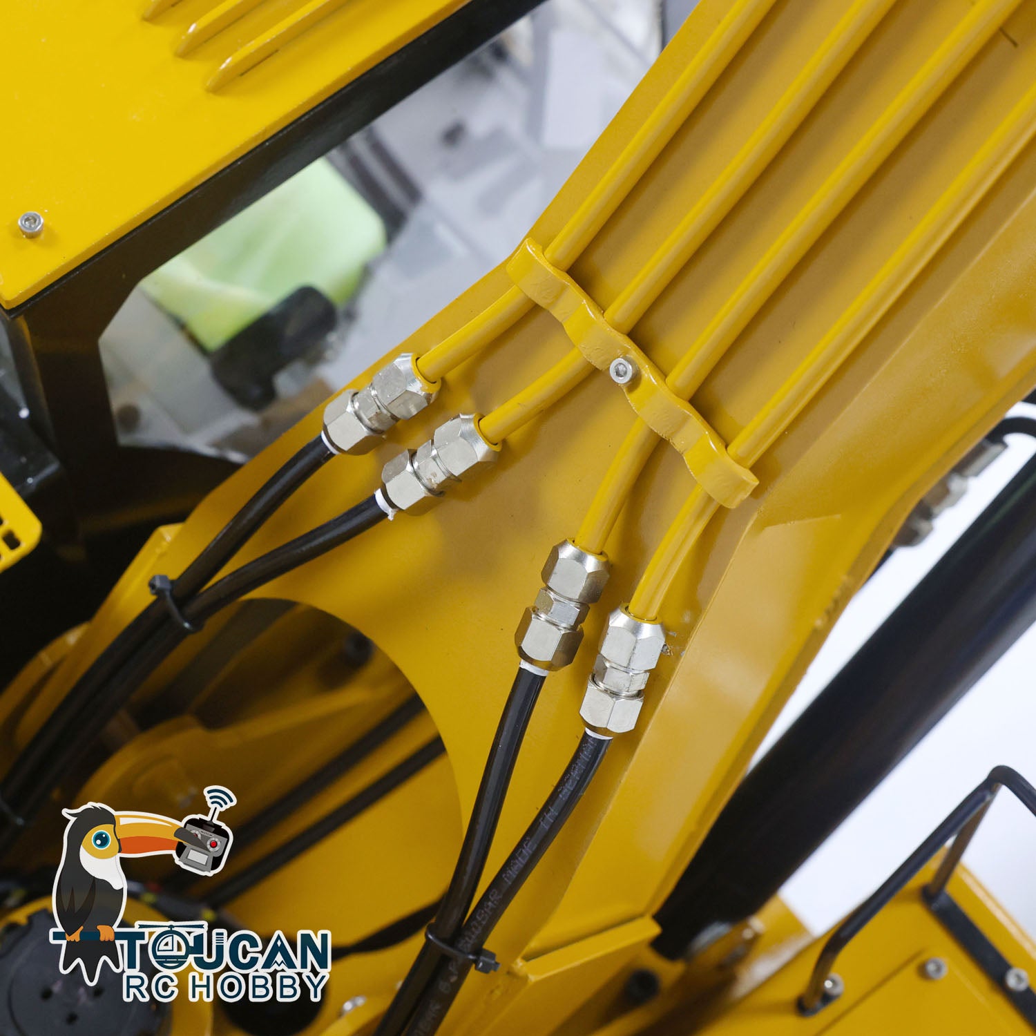 240KG Heavy Duty 1/8 Scale RC Hydraulic Excavator - 390F Metal Construction Vehicle with Remote Control, ESC, Servo & Light/Sound System (Ready-to-Run) - Perfect for Construction Simulation, Outdoor Play & Professional RC Enthusiasts