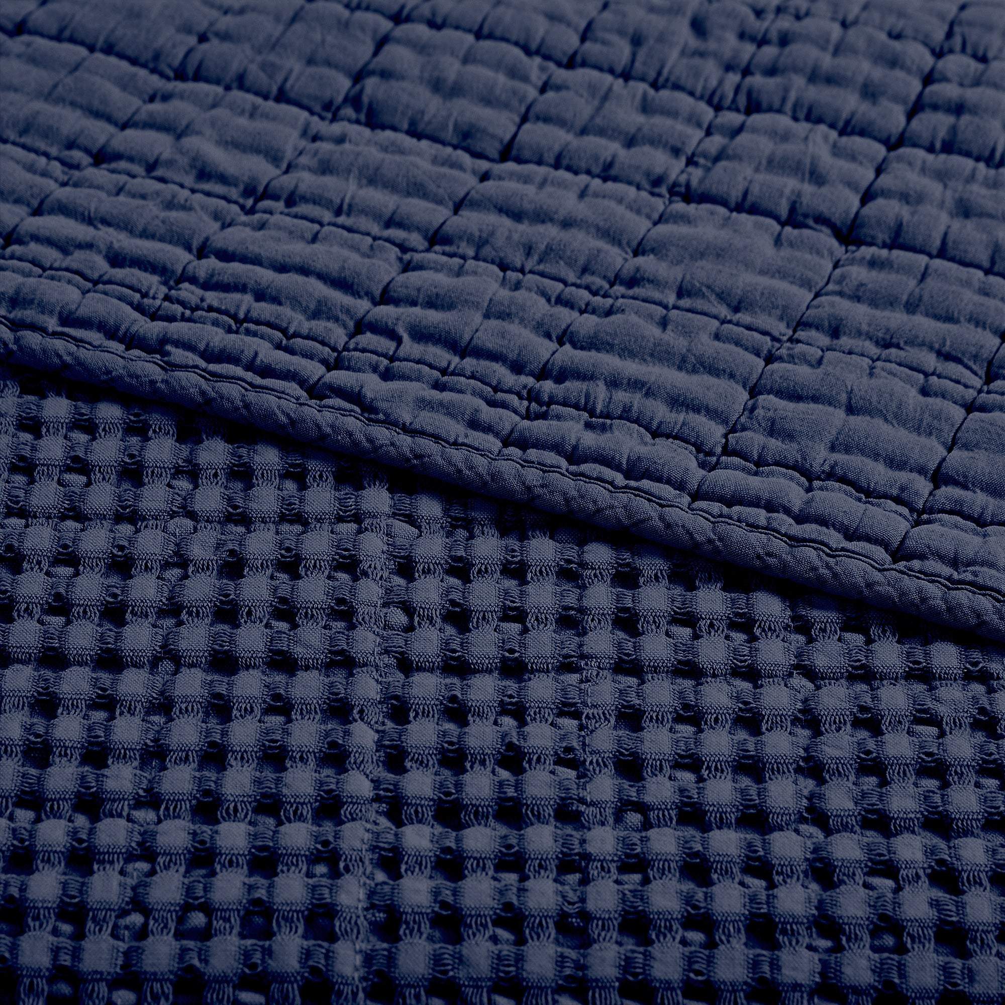 Luxury Mills Waffle Quilt Set - Ultra Soft Bedding Collection for Queen/King Size Beds - Perfect for Cozy Bedrooms, Guest Rooms & Hotel Stays