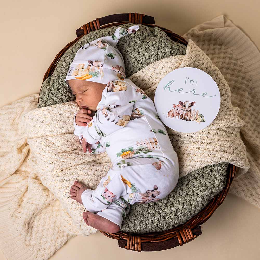Snuggle Hunny Reversible Milestone Baby Photo Cards - Farm & Mint Design for Newborn, 1st Birthday, Monthly Growth Tracking - Perfect for Baby Shower Gifts & Nursery Decor