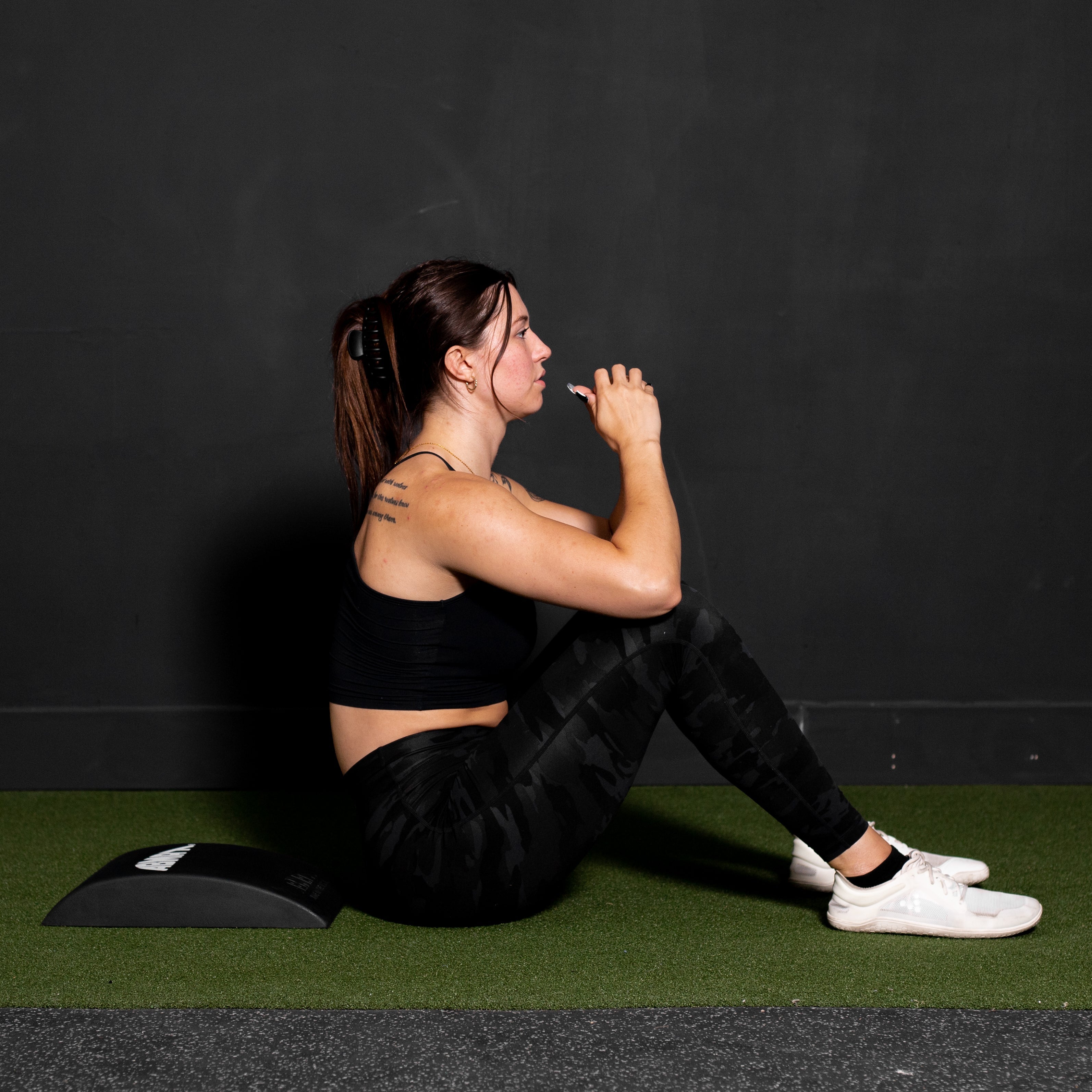 Premium AbMat for CrossFit & Home Workouts – High-Density Foam Abdominal Support Mat for Crunches, Sit-Ups & Core Exercises – Ideal for Gym, Fitness Studio & Home Use