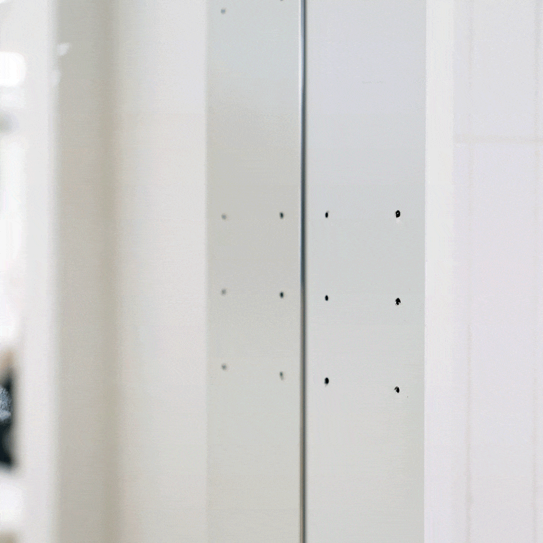 Rectangular Mirror Cabinet with Brushed Brass Finish - Modern Bathroom Vanity & Storage Solution for Small Spaces