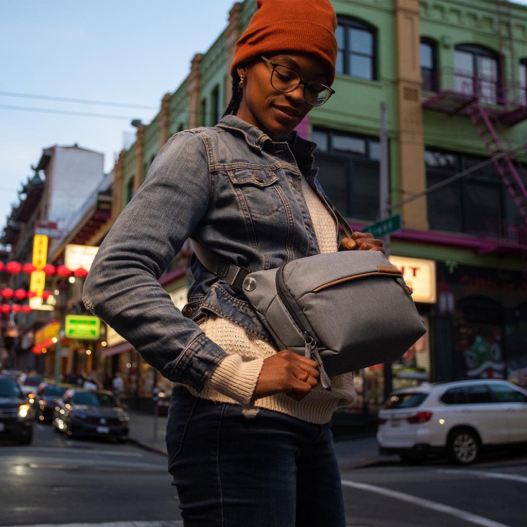 Peak Design Everyday Sling V2 10L Camera Bag - Waterproof Ash Gray Crossbody Sling Pack for Photographers & Travel - Perfect for Hiking, Commuting & Urban Adventures