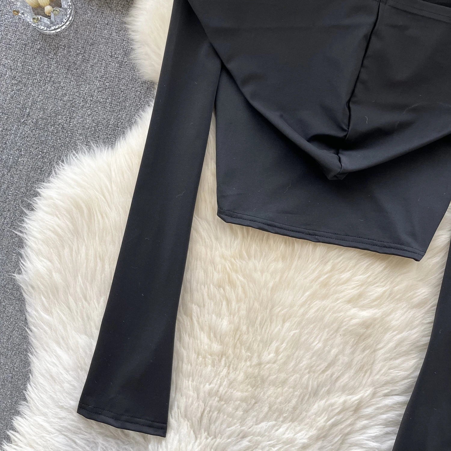 Women's Black Slim Fit Long Sleeve Ruched Hooded Cropped T-Shirt - Street Style Casual Pullover Top for Everyday Wear, Outfits & Fashion Trends