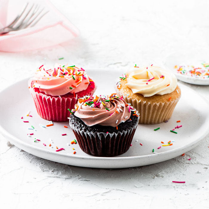 Delicious Cupcakes - Freshly Baked, Moist & Fluffy Homemade Cupcakes for Birthdays, Parties & Special Occasions | Perfect for Celebrations, Gifts & Dessert Tables