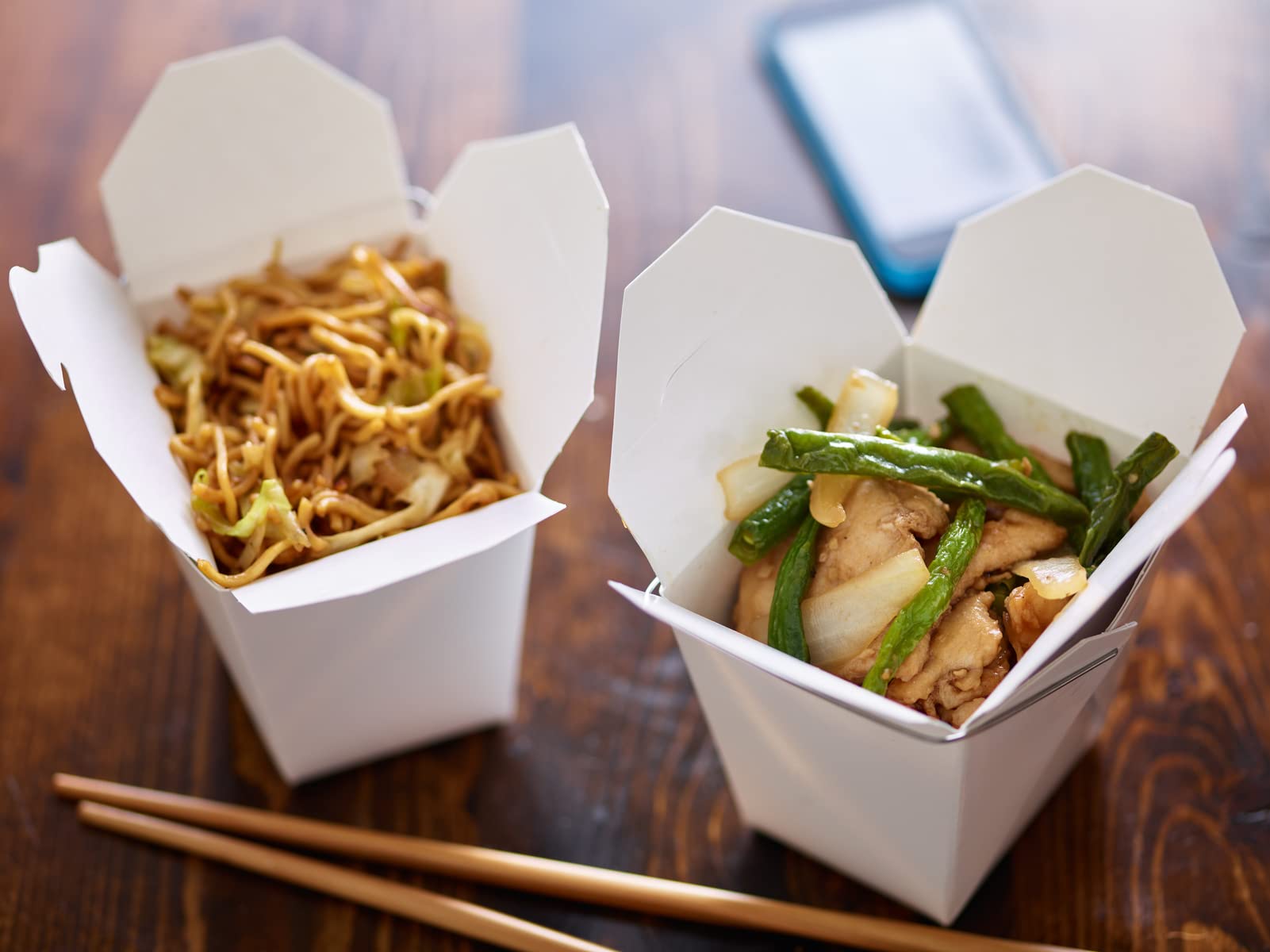 PacknWood 8oz Mini To-Go Noodle Box with Paper Handle & Foldable Lids - 2.6