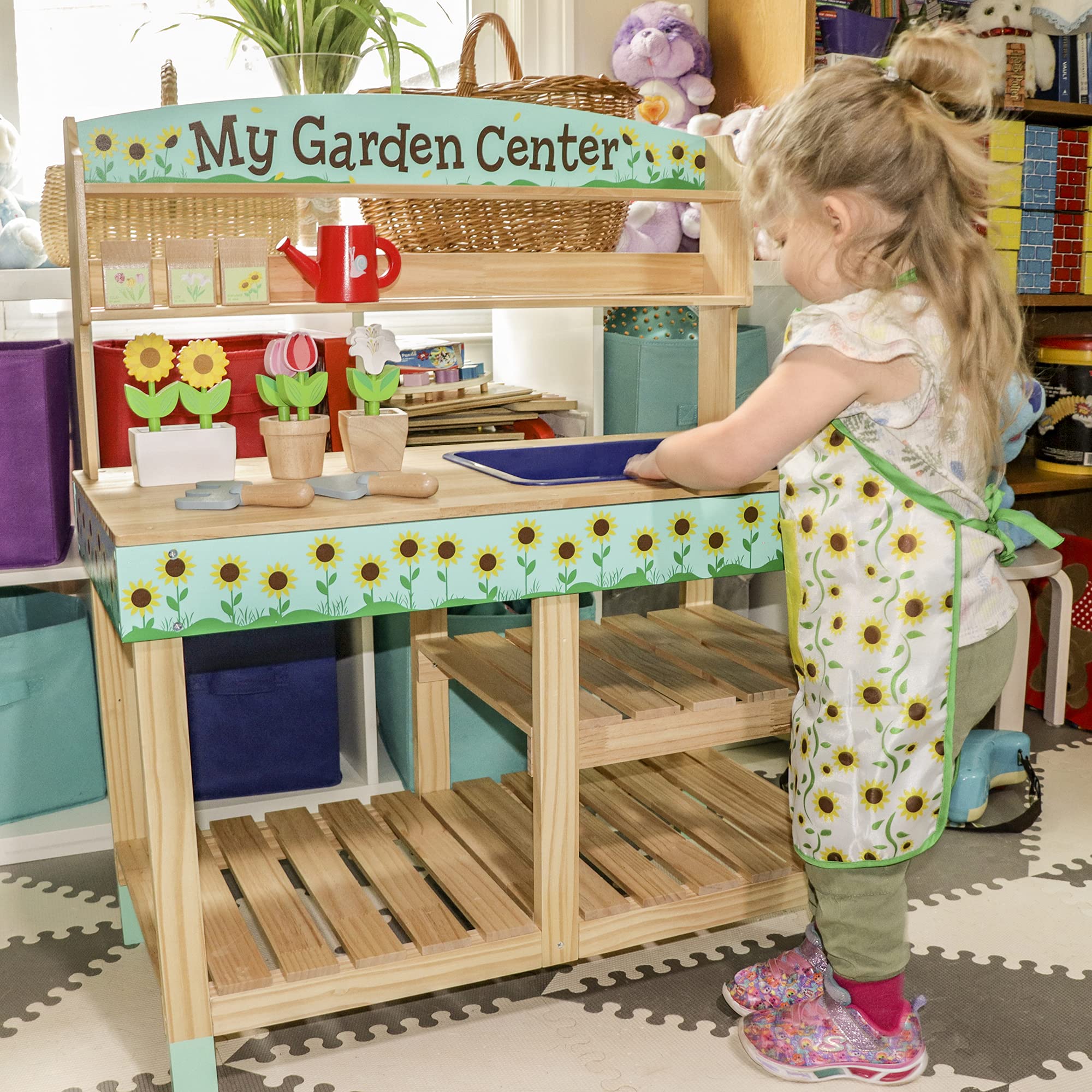 Svan Wooden Toy Gardening Center - 22 Piece Pretend Play Garden Set with Flowers, Seed Packets, Pots, Shovel, Rake, Apron & Watering Can - Interactive Educational Toy for Kids - Perfect for Indoor Play, Birthday Gifts for Boys & Girls - Encourages Imaginative Play & Learning About Nature