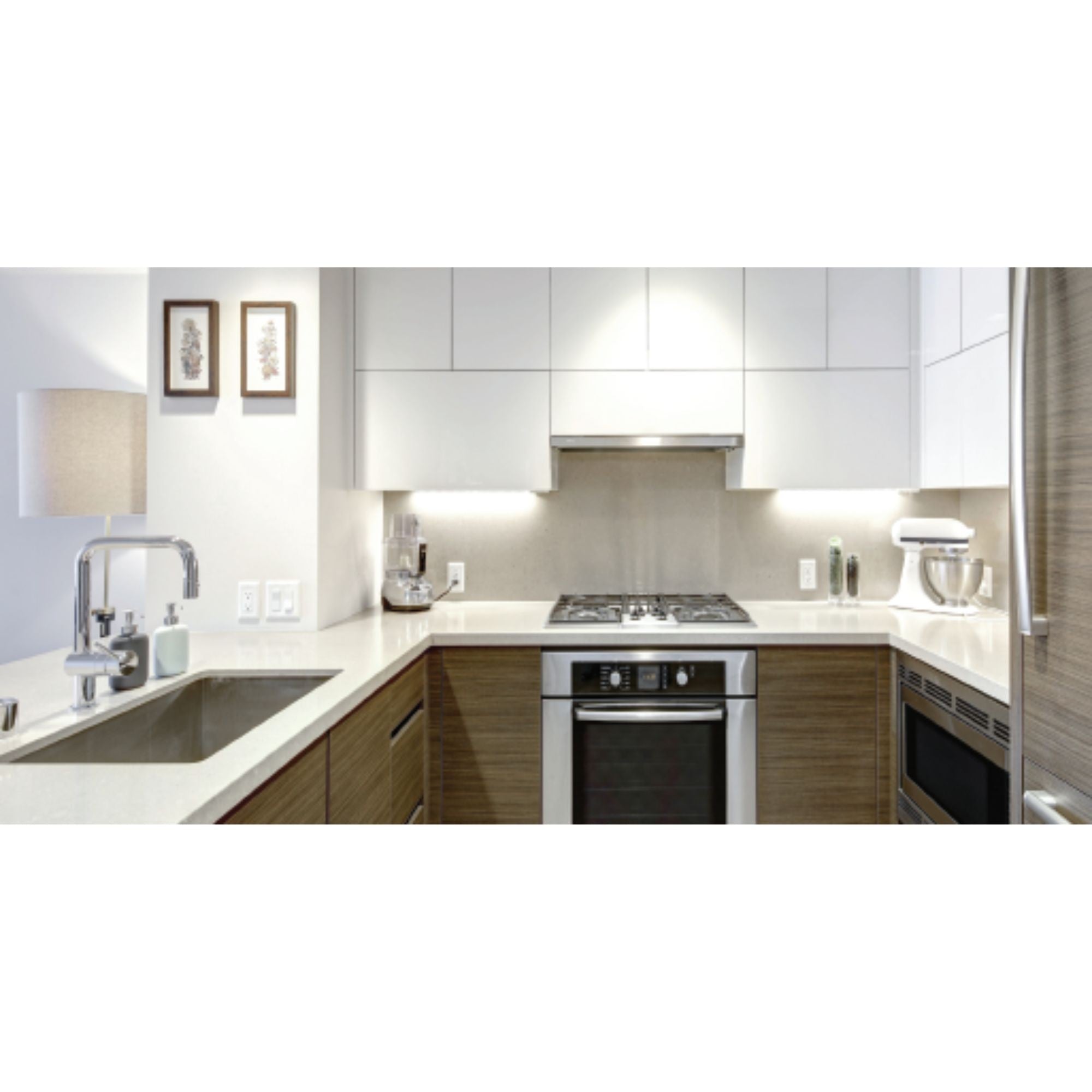 18 Inch LED Under Cabinet Plug-in Light Bar - 860 Lumens, 3000K Warm White, 120V AC - Perfect for Kitchen Countertops, Pantry Shelves & Workspace Lighting