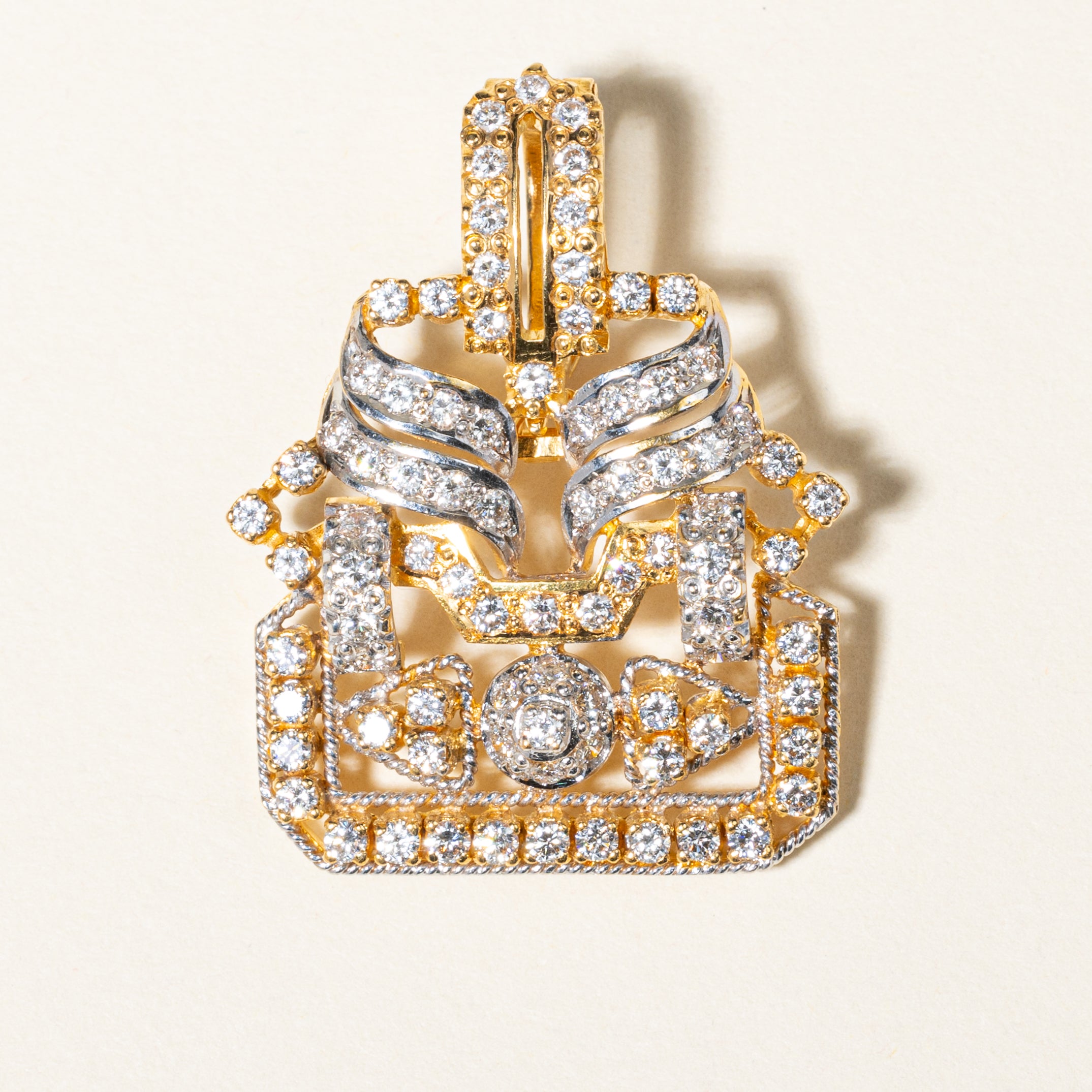 18K Yellow Gold Diamond Cluster Pendant Necklace | 2.31 Carat Total Weight (CTW) | Elegant Jewelry Gift for Women | Perfect for Weddings, Anniversaries & Special Occasions