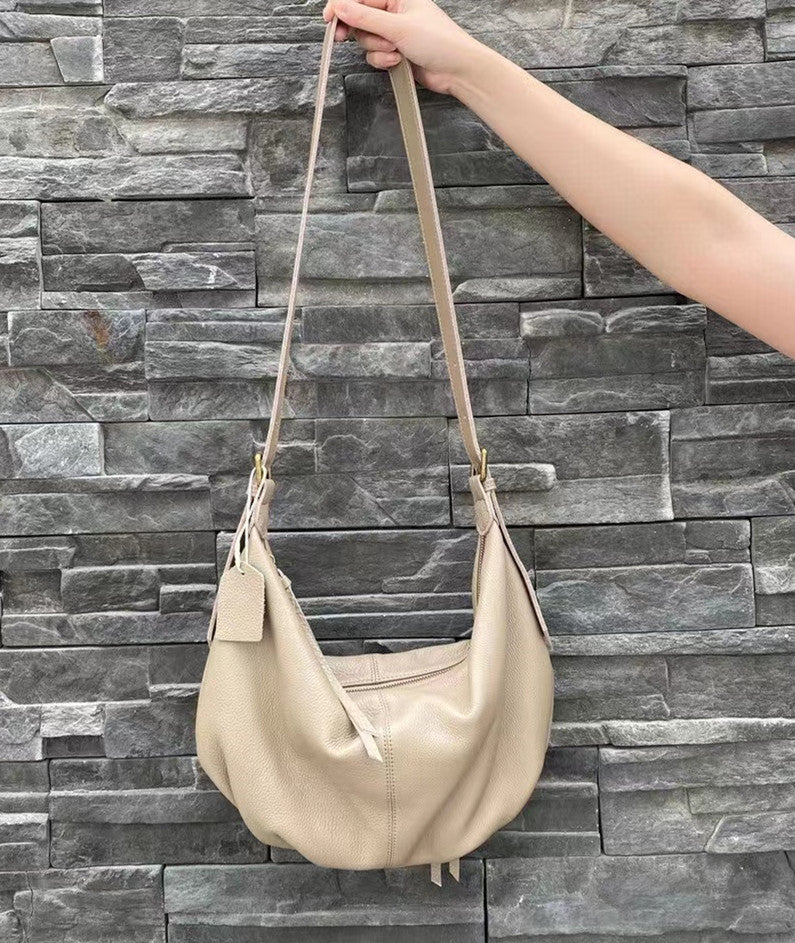 Stylish Curved Shoulder Bag for Women - Fashionable Everyday Crossbody Purse - Perfect for Work, Travel & Shopping