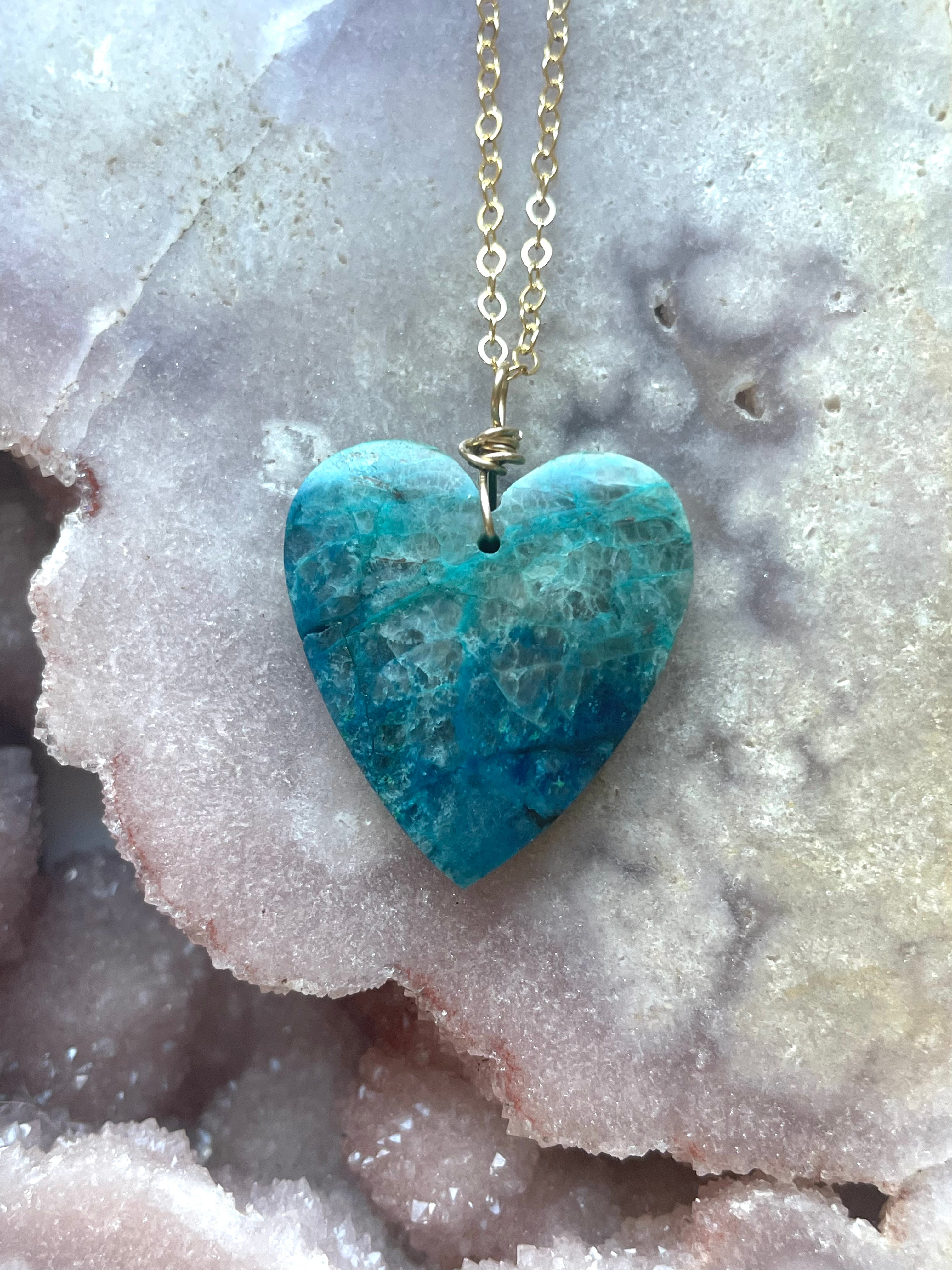 Natural Chrysocolla Heart Pendant Necklace - Healing Stone Jewelry for Women - Perfect for Meditation, Energy Balancing & Spiritual Gifts