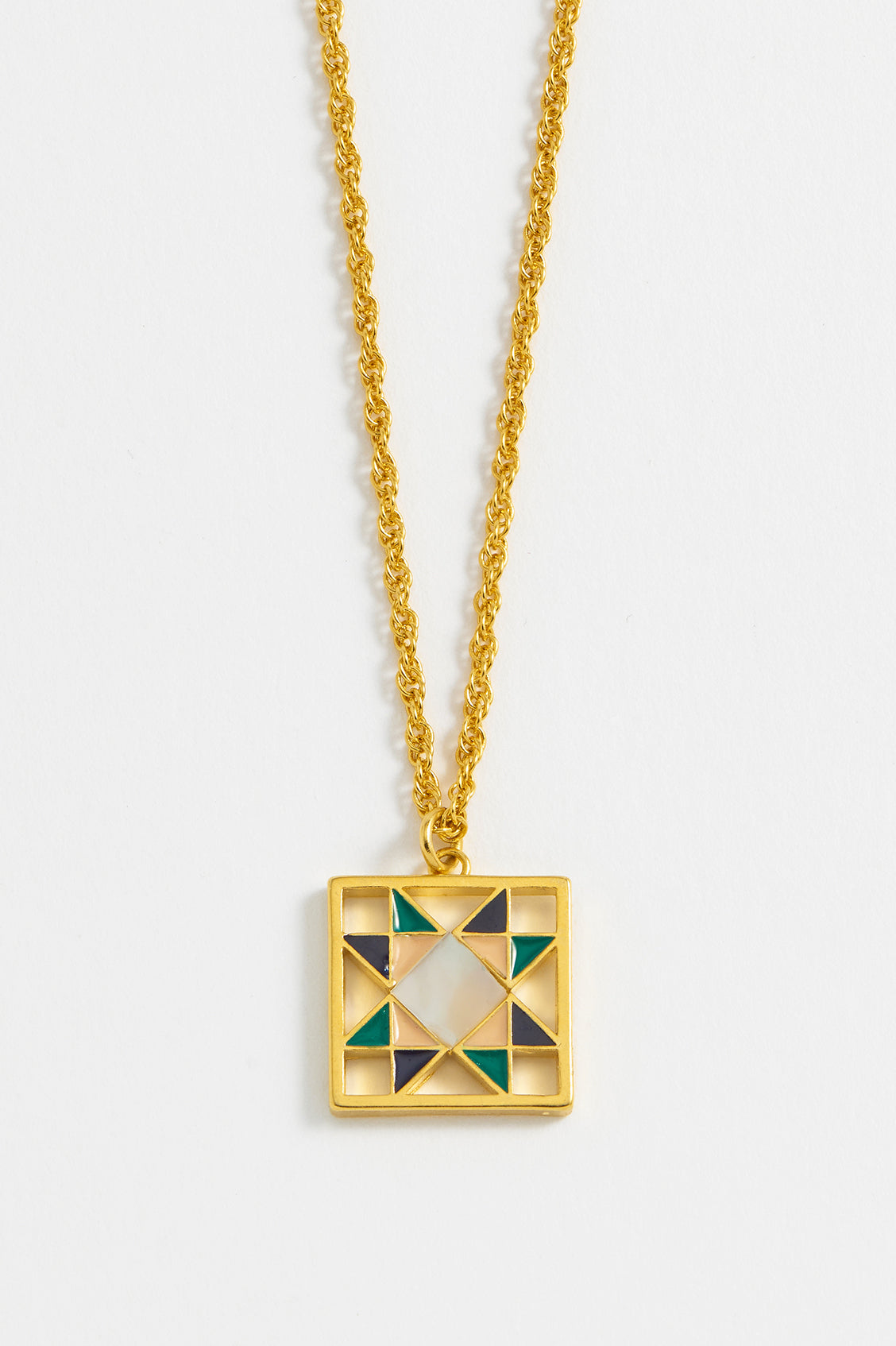 Elegant Quilted Square Pendant Necklace for Women - Perfect for Date Night & Special Occasions