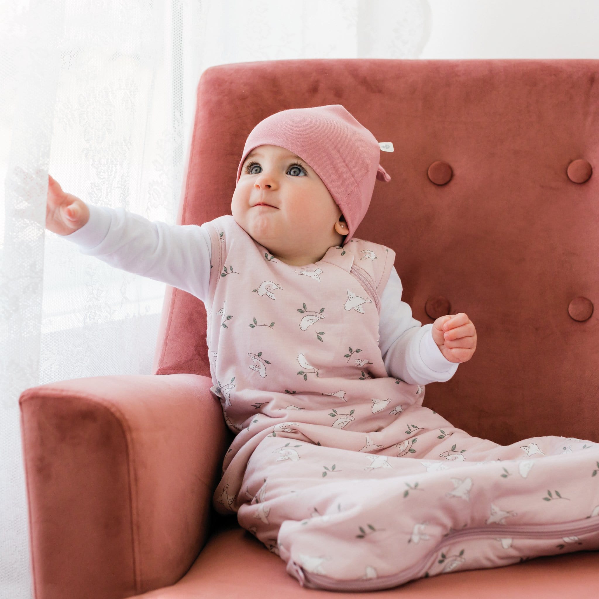 Soft Bamboo Knotted Hat for Newborn Baby - Breathable & Comfortable Infant Beanie - Perfect for Baby Showers, Photography & Everyday Outfits