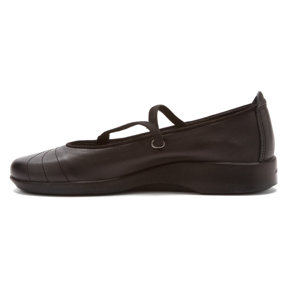 Arcopedico Women's Vitoria Comfortable Lightweight Slip-On Shoes - Breathable Knit Fabric for All-Day Wear | Perfect for Travel, Work & Casual Outfits