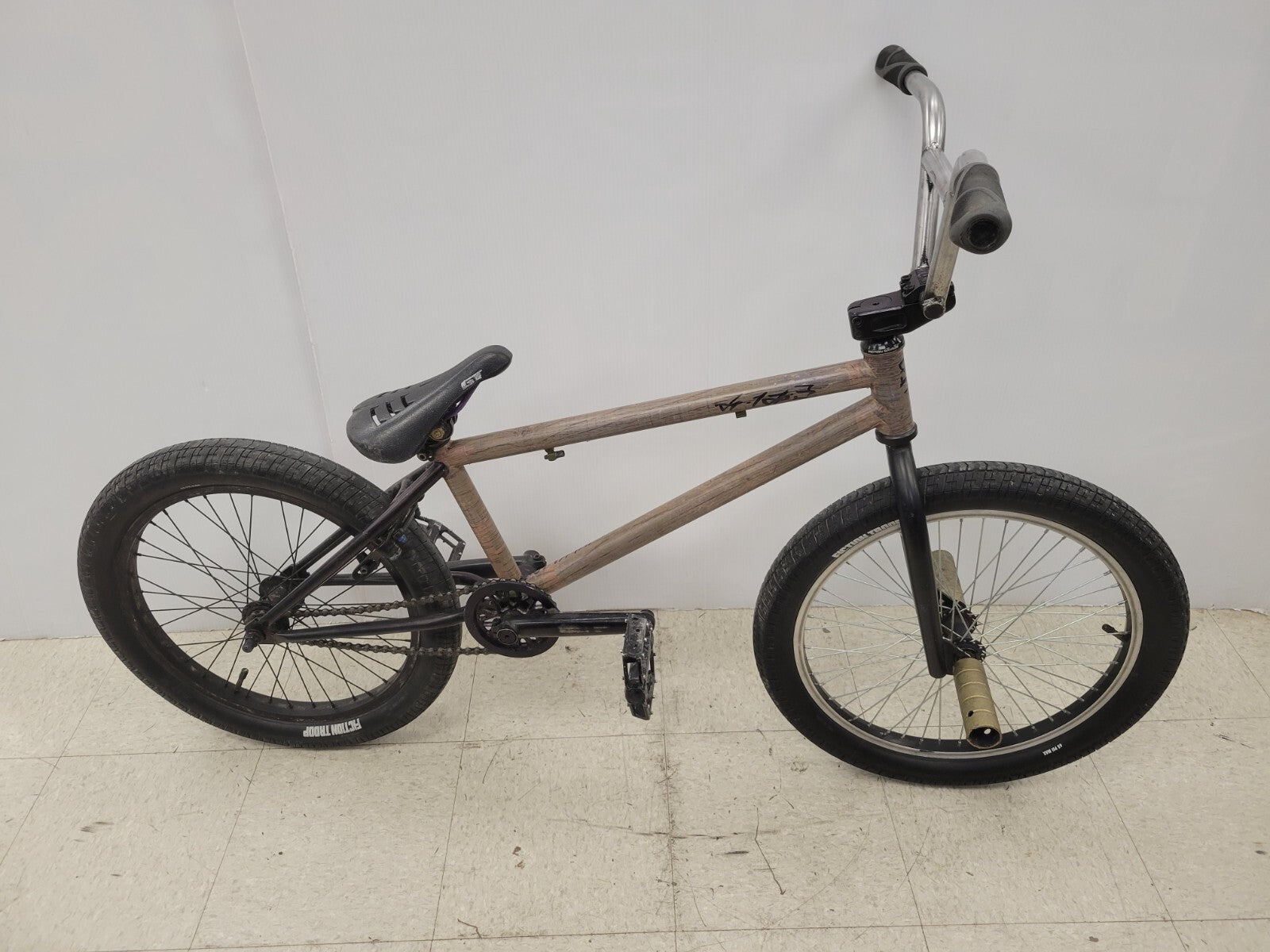 Stolen Starco BMX Bike for Kids & Adults - Lightweight Durable Freestyle BMX Bicycle - Perfect for Street Riding, Park Tricks & Racing