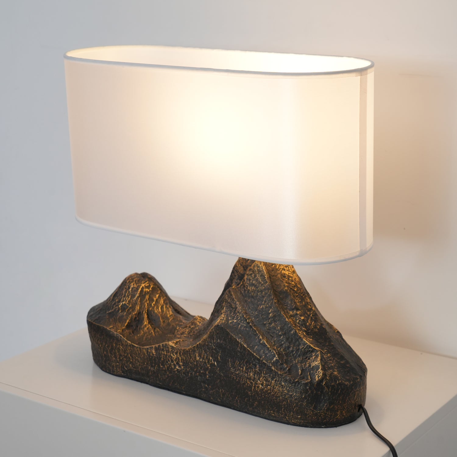 Modern Landscape Table Lamp - Elegant Home & Office Decor for Bedroom, Living Room, and Study - Perfect for Reading, Working, and Relaxing
