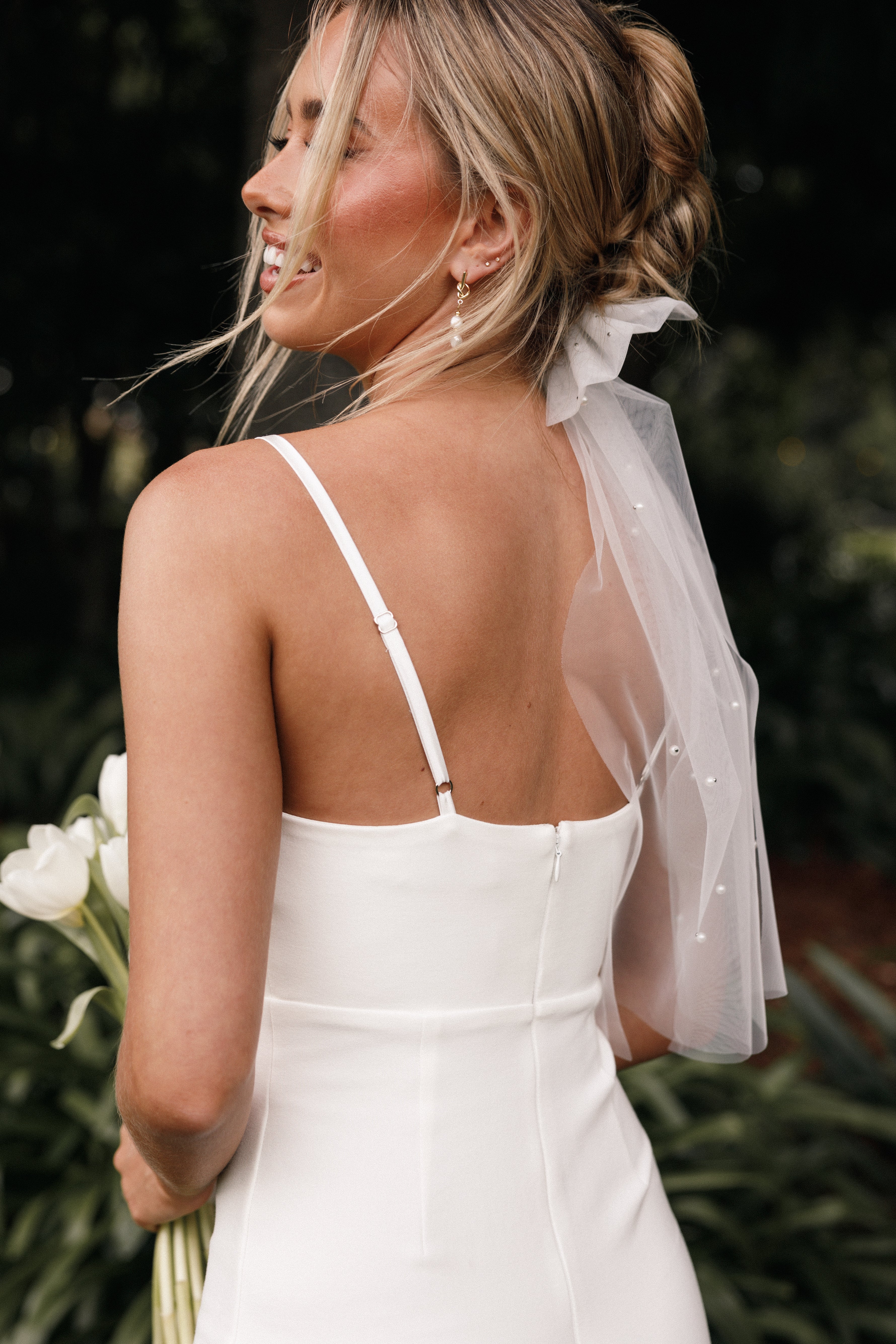 Elegant White Cora Hair Bow for Women & Girls - Perfect for Weddings, Parties & Everyday Fashion Accessories