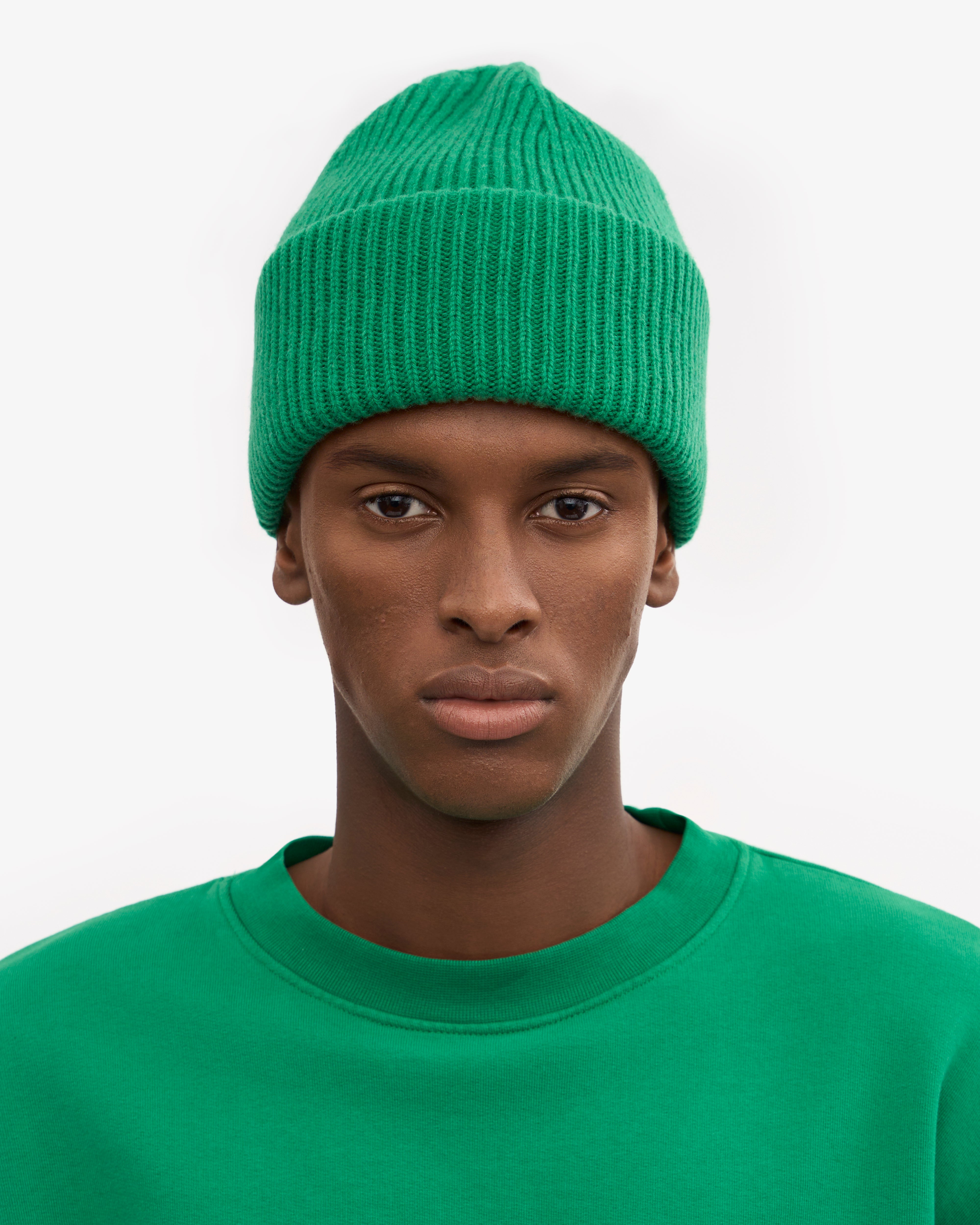 Premium Merino Wool Beanie Hat for Men & Women - Soft & Warm Winter Knit Cap in Kelly Green - Perfect for Skiing, Hiking & Outdoor Activities