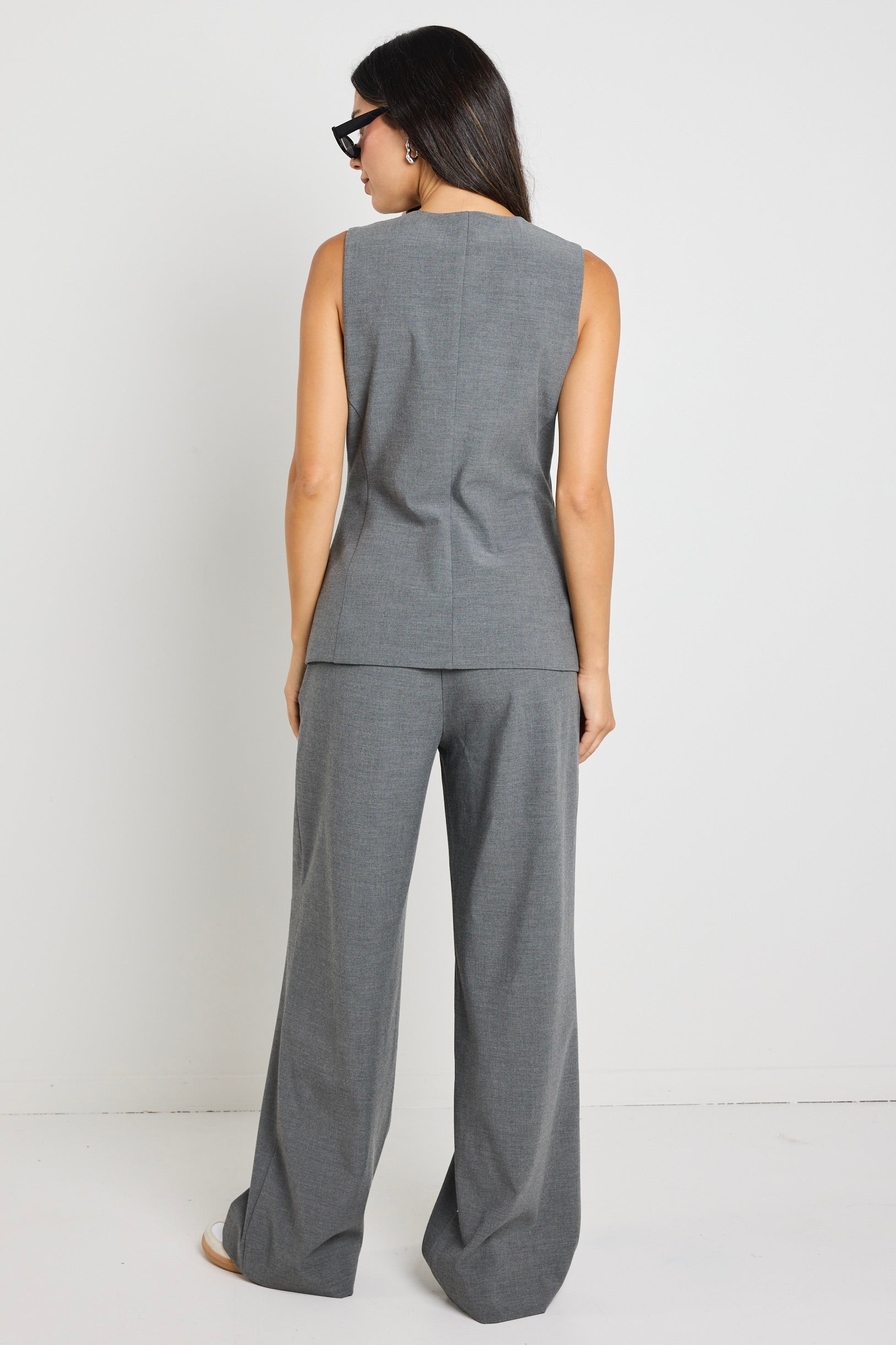 Scenic Charcoal Fitted Longline Vest for Women - Slimming Layering Piece for Fall & Winter Outfits | Perfect for Office, Date Night and Casual Wear