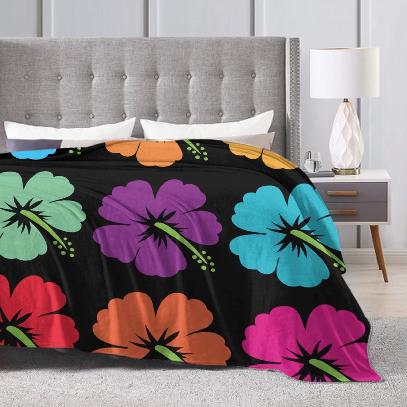 Soft & Warm Hawaiian Hibiscus Fleece Throw Blanket - 80x60 Inch Lightweight Cozy Blanket for Couch, Sofa & Bed - Perfect for Home Decor, Gift Giving & Winter Snuggling