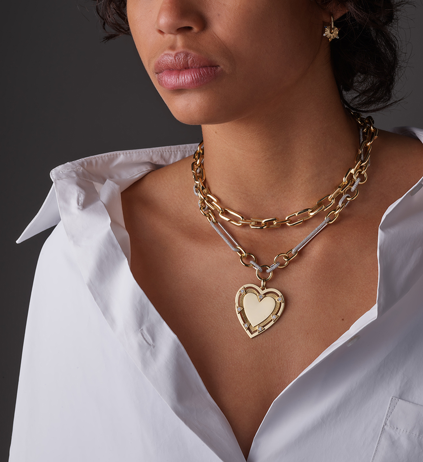 Medium Strong Hearts Love Link Chain Necklace - Elegant Couple Gift for Valentine's Day, Anniversary & Romantic Date Night Jewelry