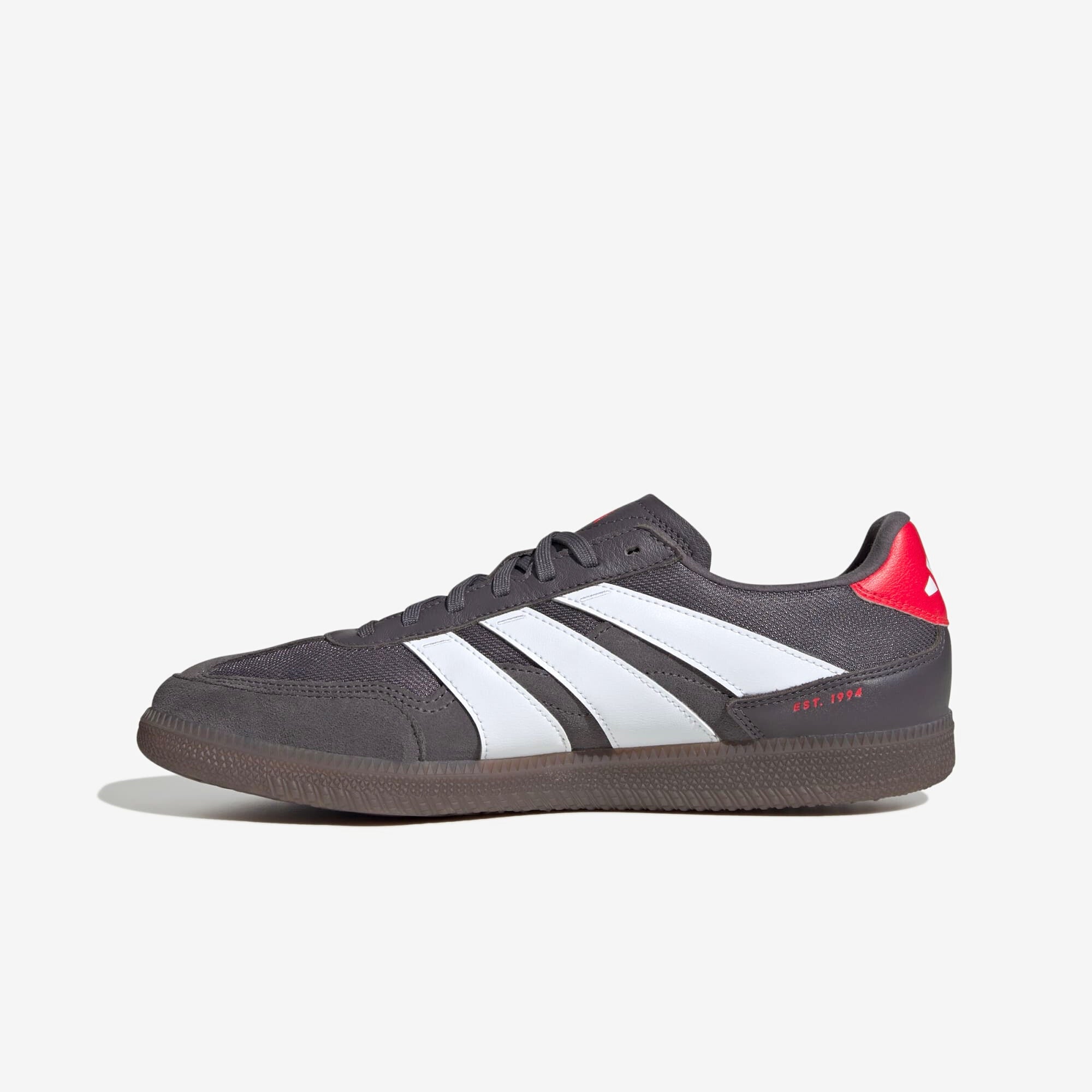 adidas Predator Freestyle Soccer Cleats - Lightweight Football Shoes for Men with Enhanced Grip - Perfect for Turf, Grass & Indoor Soccer Matches